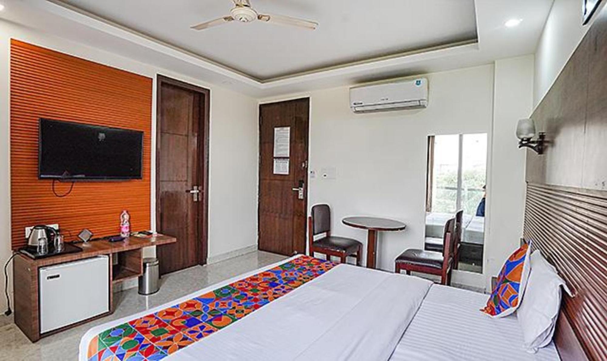 Fabhotel Grace Hotel