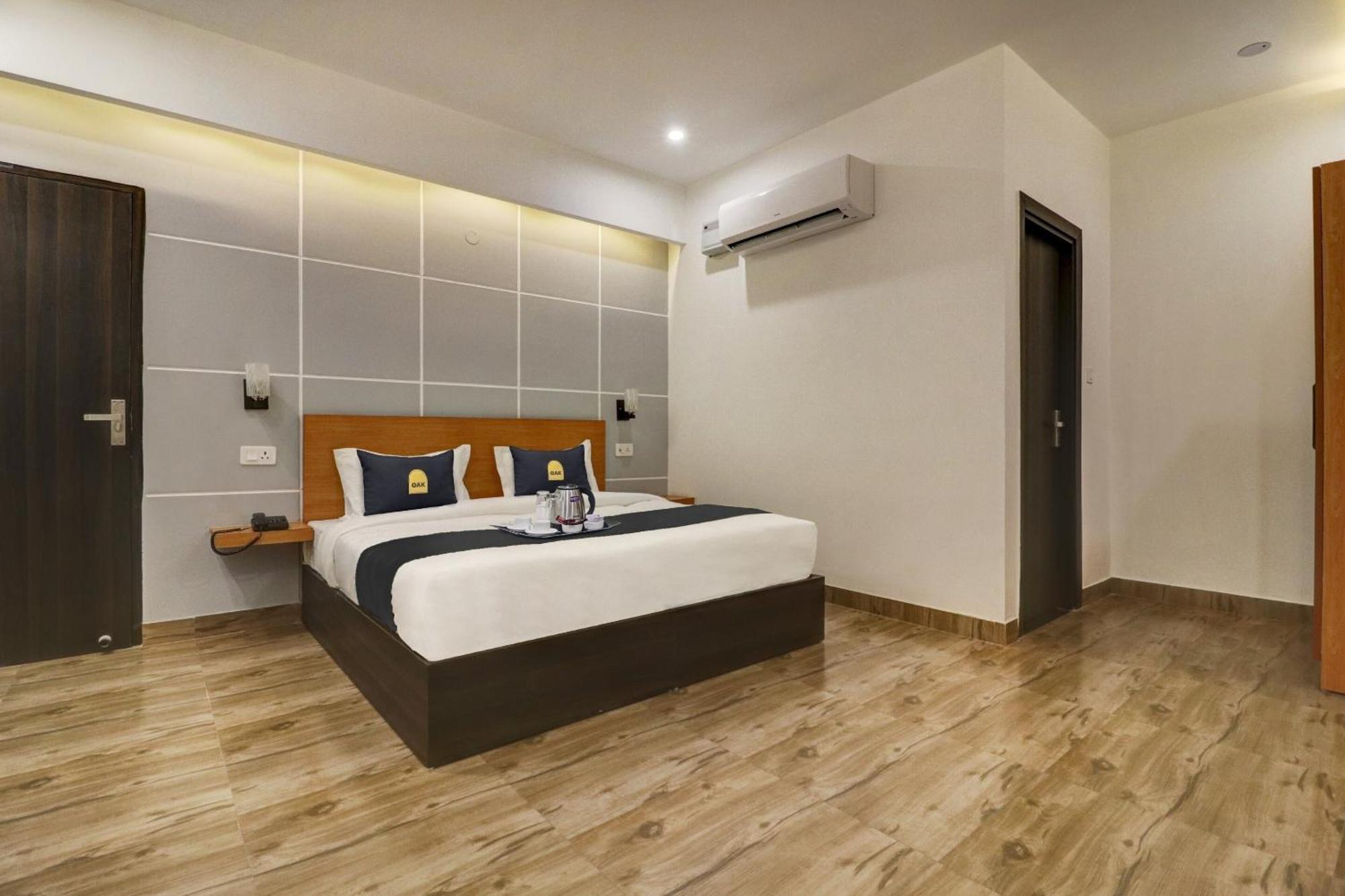 O Rk Residency Hotel 4*