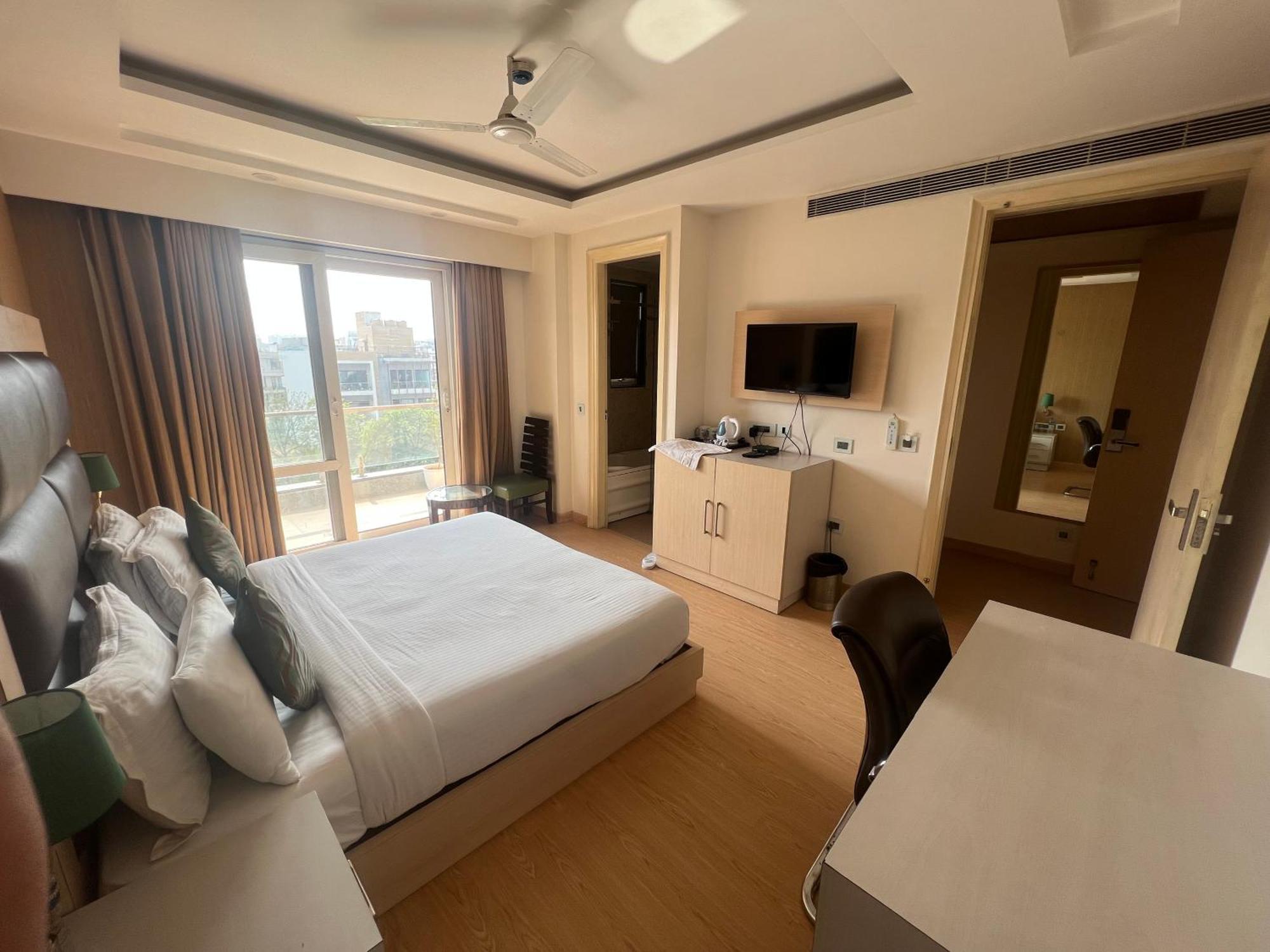 Nikko Palm Bliss - The Boutique 3* Gurgaon