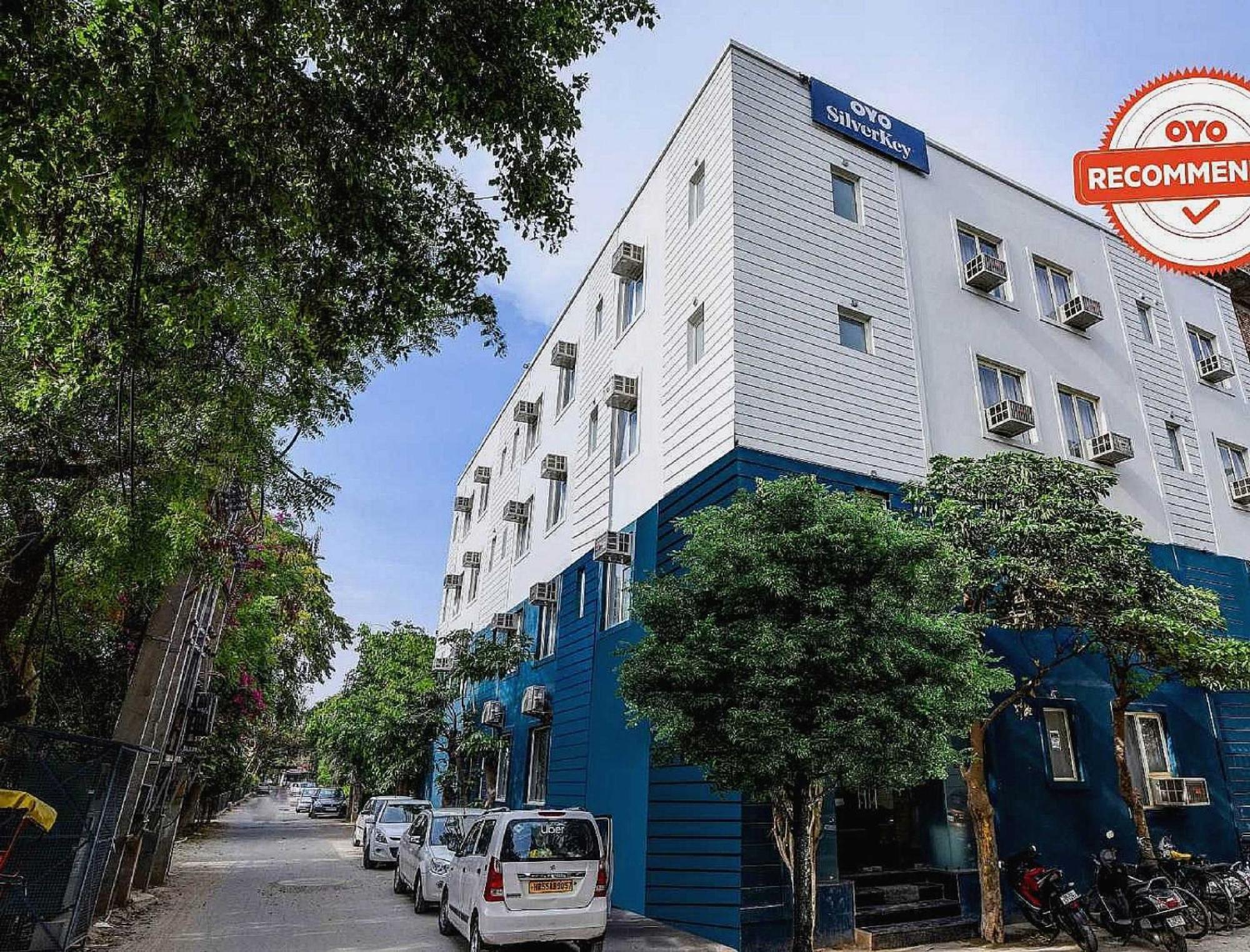 Hotel Collection O Telone Gurgaon