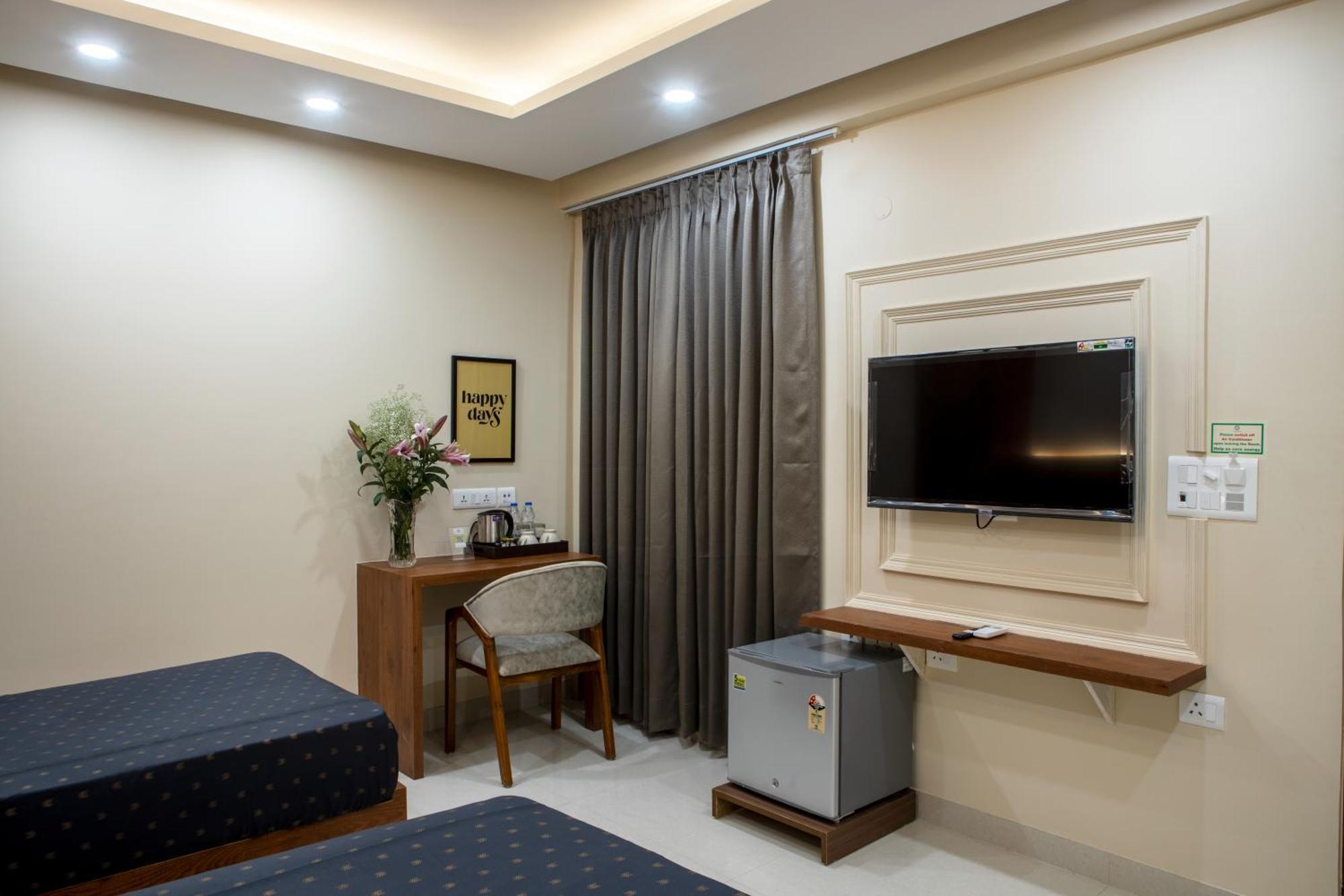 Perch Arbor Cyber 3* Gurgaon
