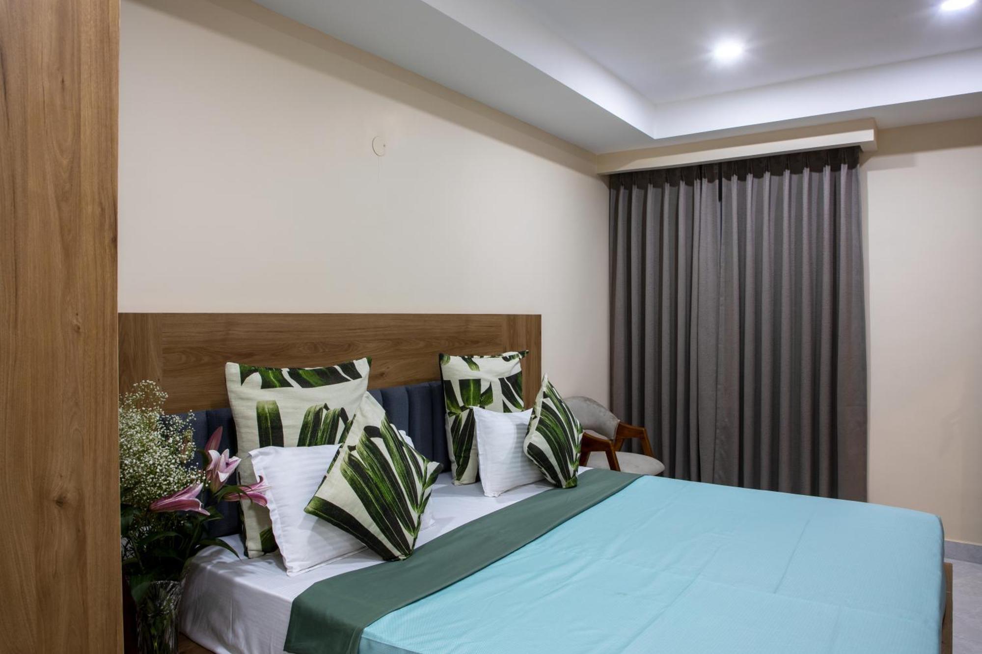 Perch Arbor Cyber 3*