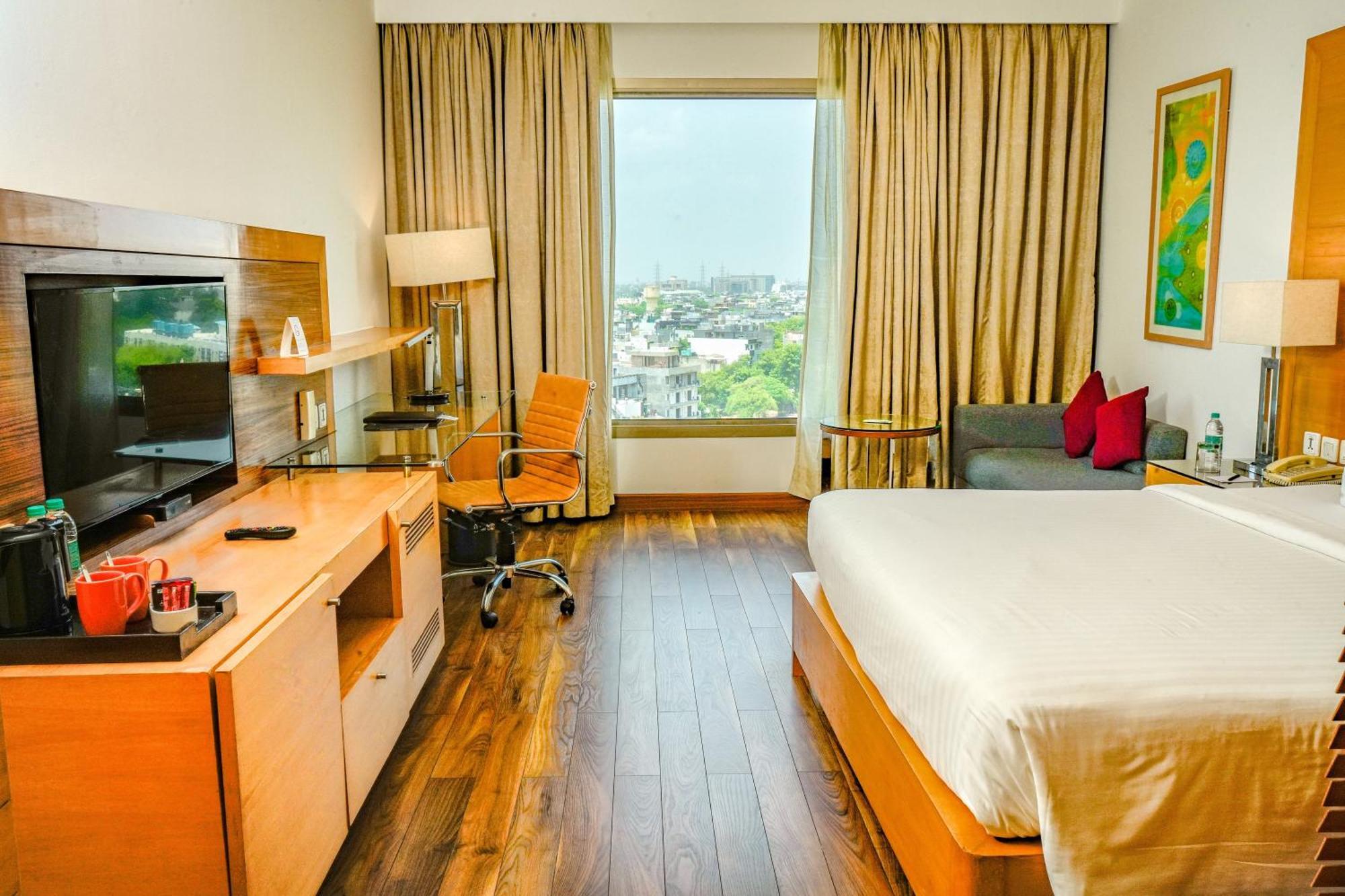 Courtyard By Marriott Gurugram Downtown 5* Gurgaon