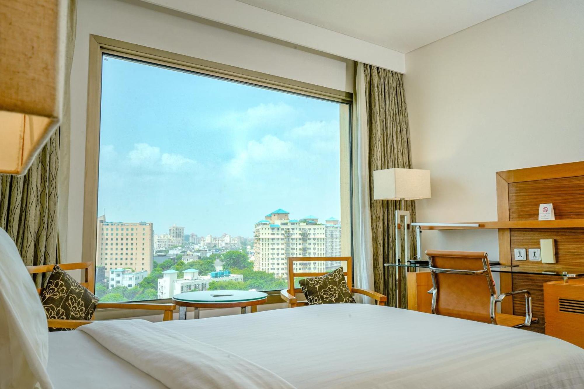 Courtyard By Marriott Gurugram Downtown Hotel Gurgaon
