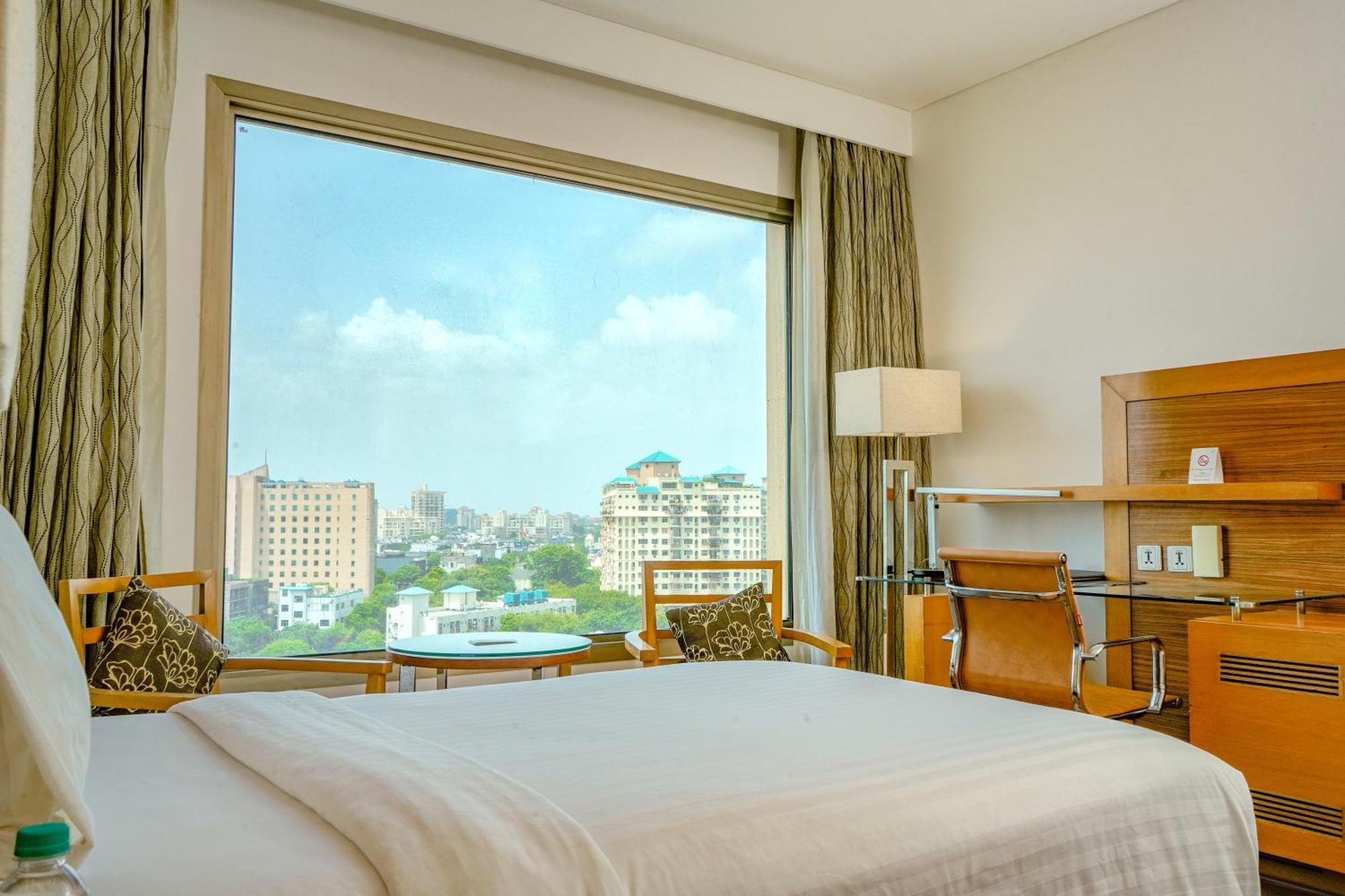 Courtyard By Marriott Gurugram Downtown Hotel