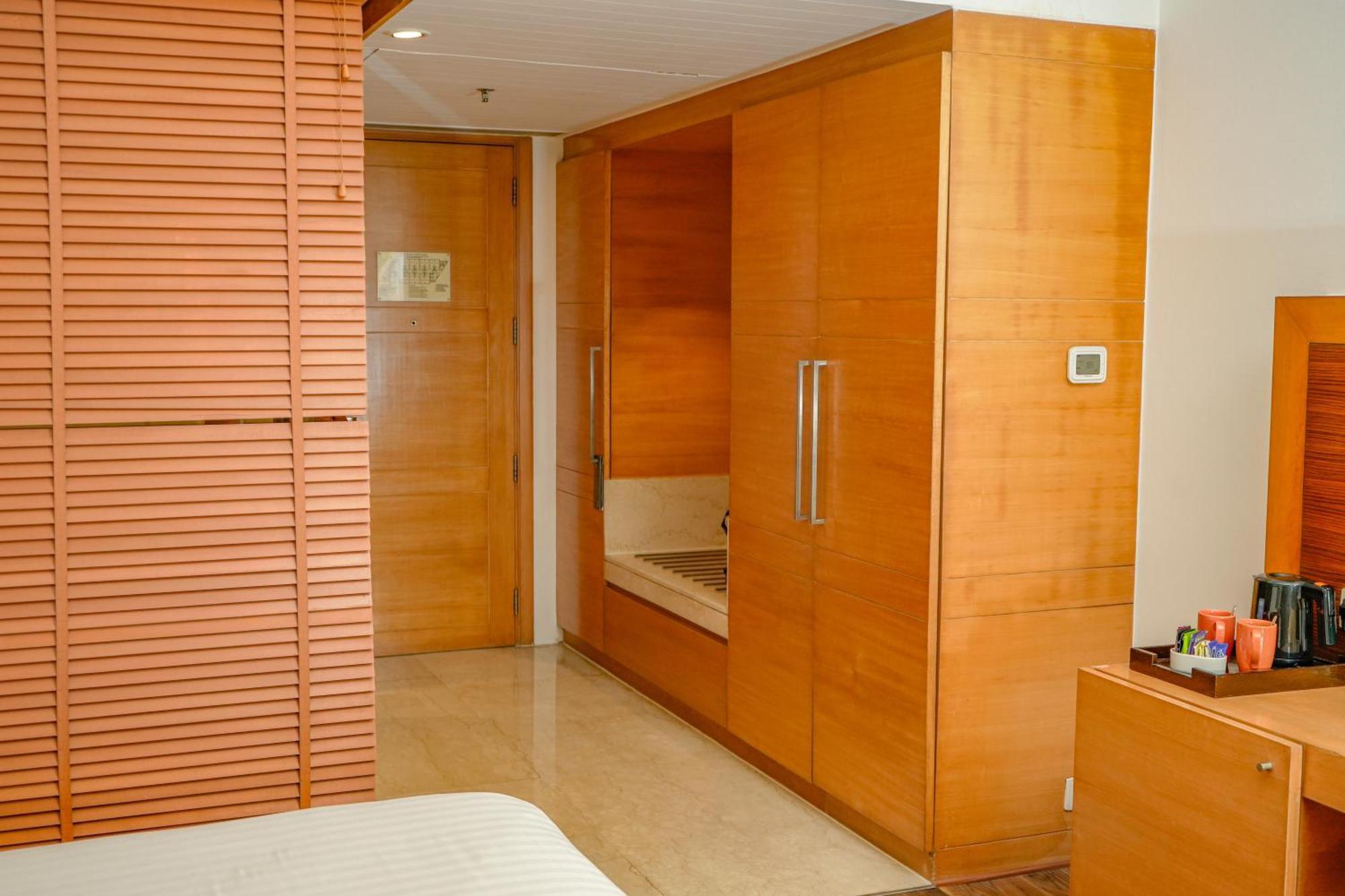 Courtyard By Marriott Gurugram Downtown Hotel Gurgaon
