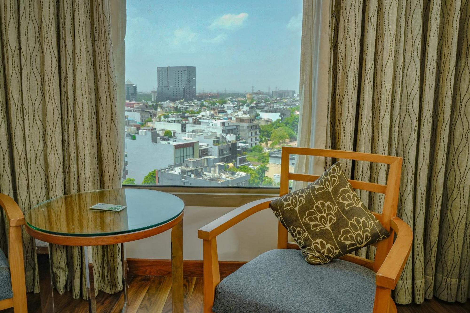 Courtyard By Marriott Gurugram Downtown