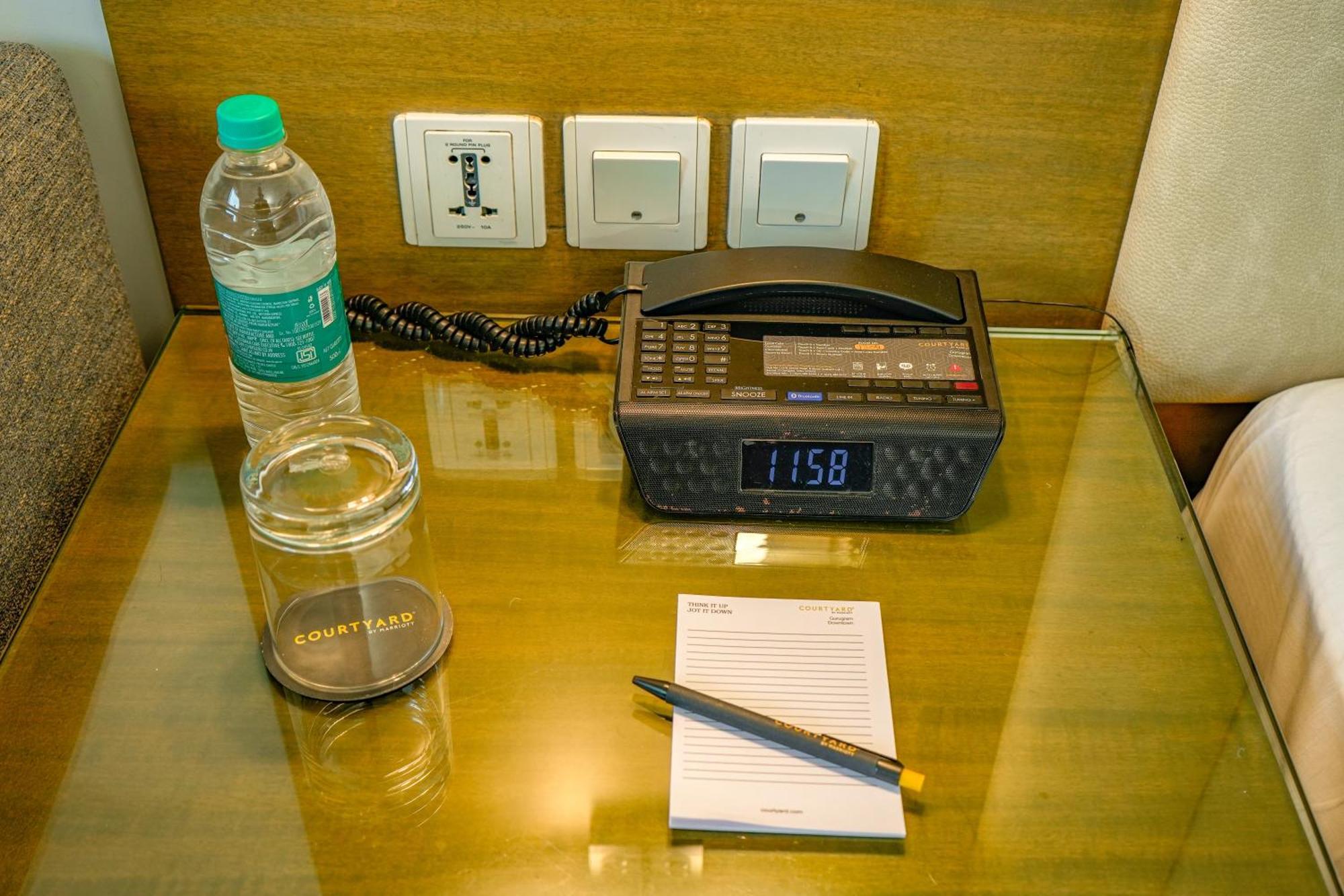 Hotel Courtyard By Marriott Gurugram Downtown