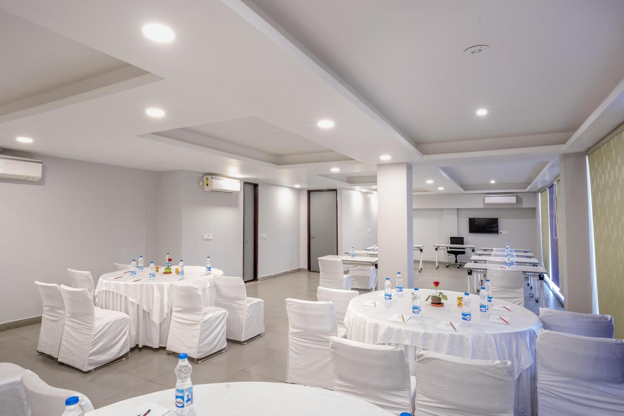 Inde Golf Course Extension, Gurgaon