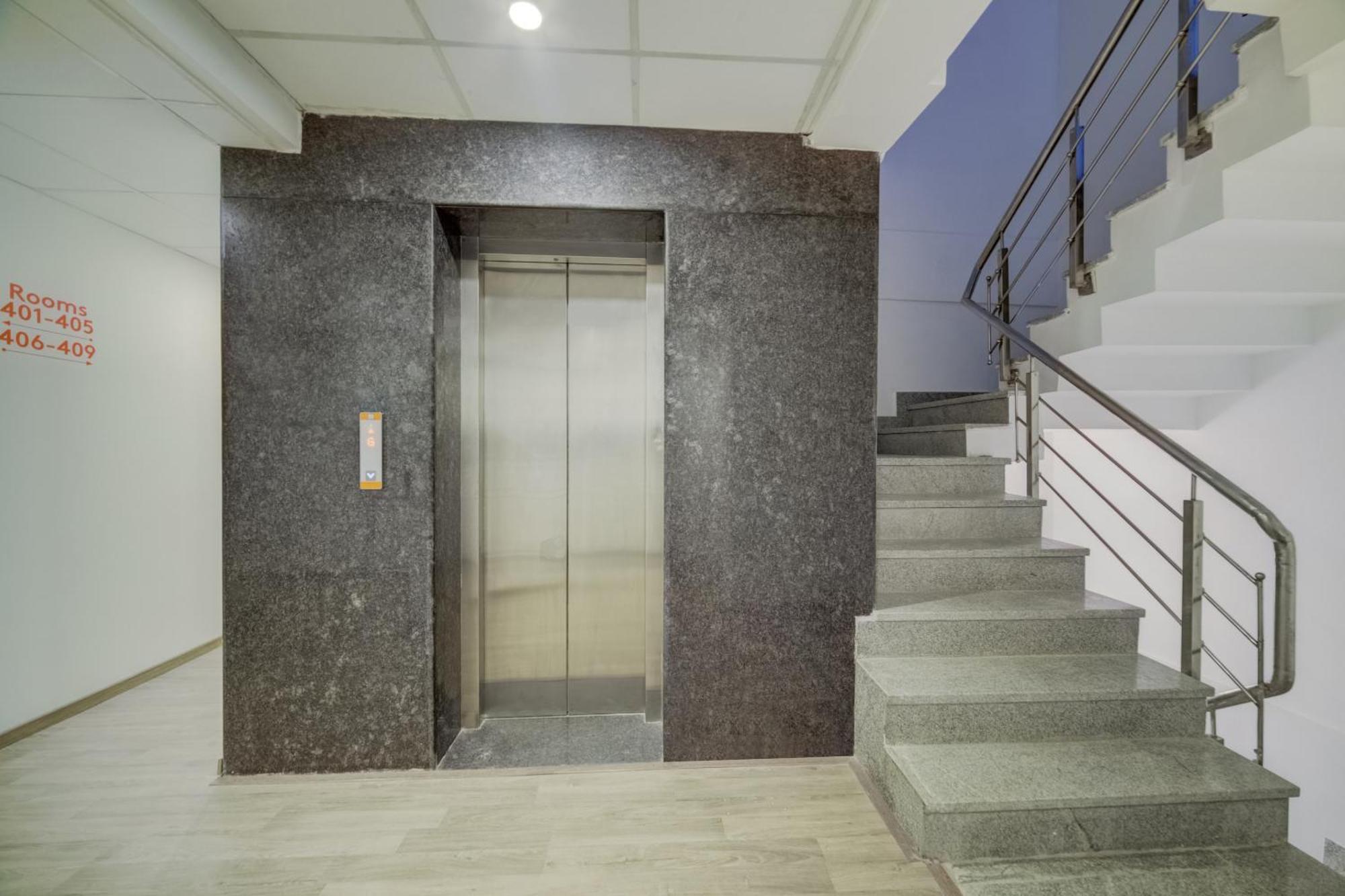 Hotel Townhouse Golf Course Road Gurgaon