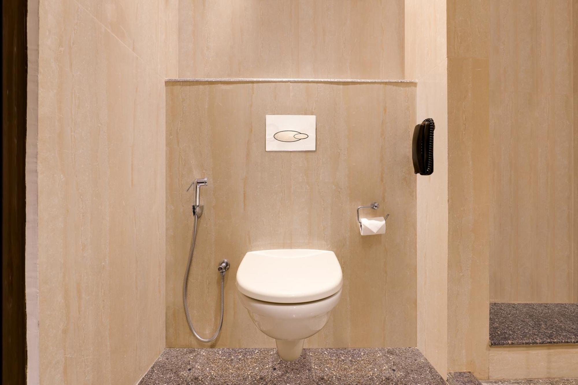 Hotel Lemon Tree Hotel, Sector 68, Sohna Road, Gurugram Gurgaon
