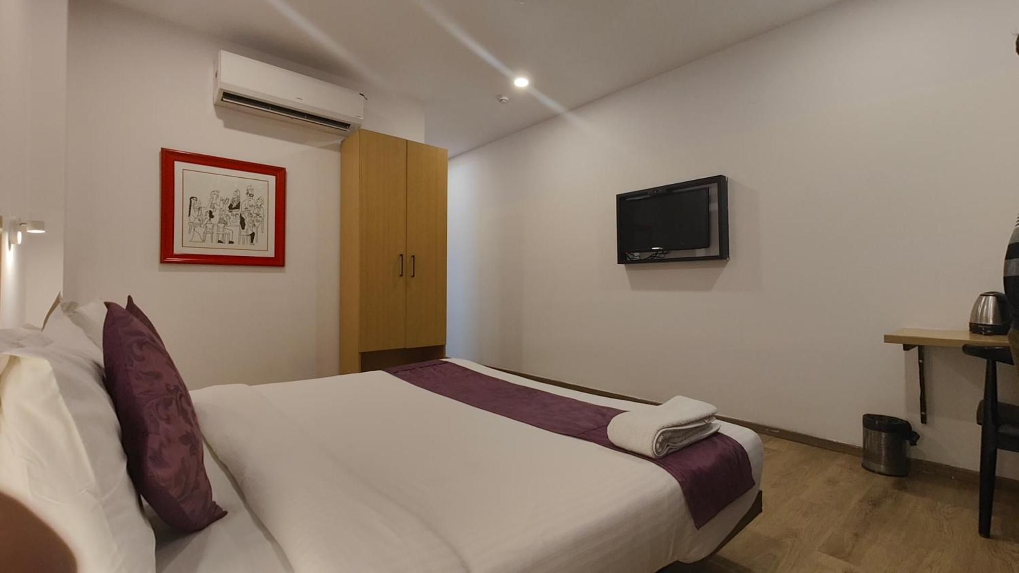 Orange 3* Gurgaon