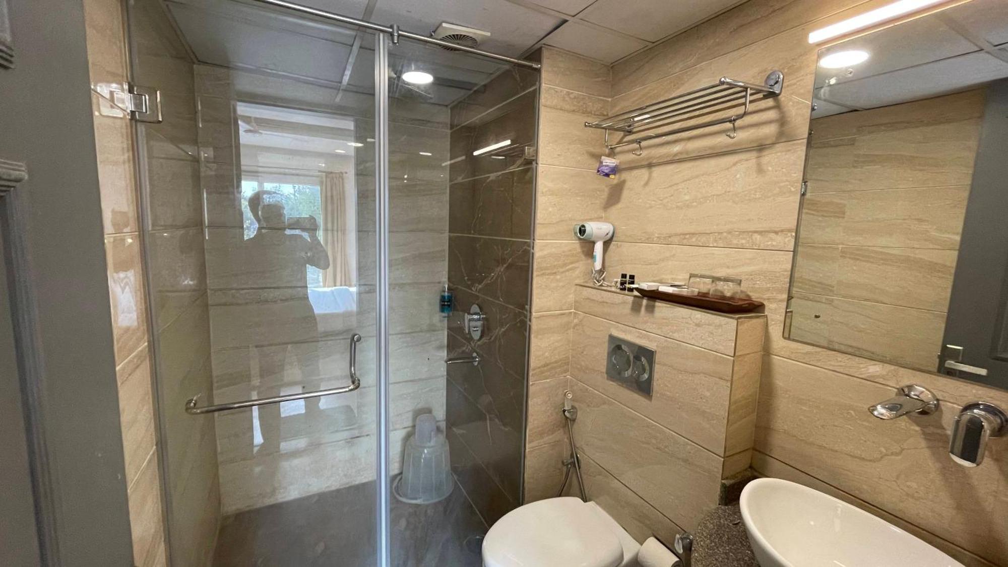 Saltstayz Express - Medicity Near Medanta Hospital 3* Gurgaon