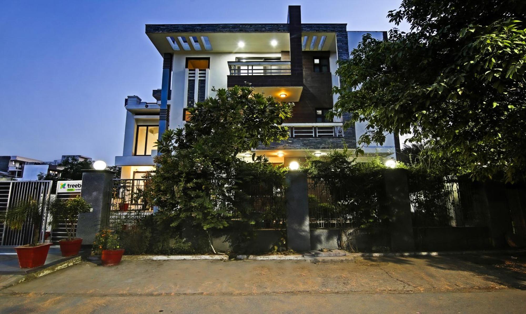 Blue Moon Residency & Restaurant