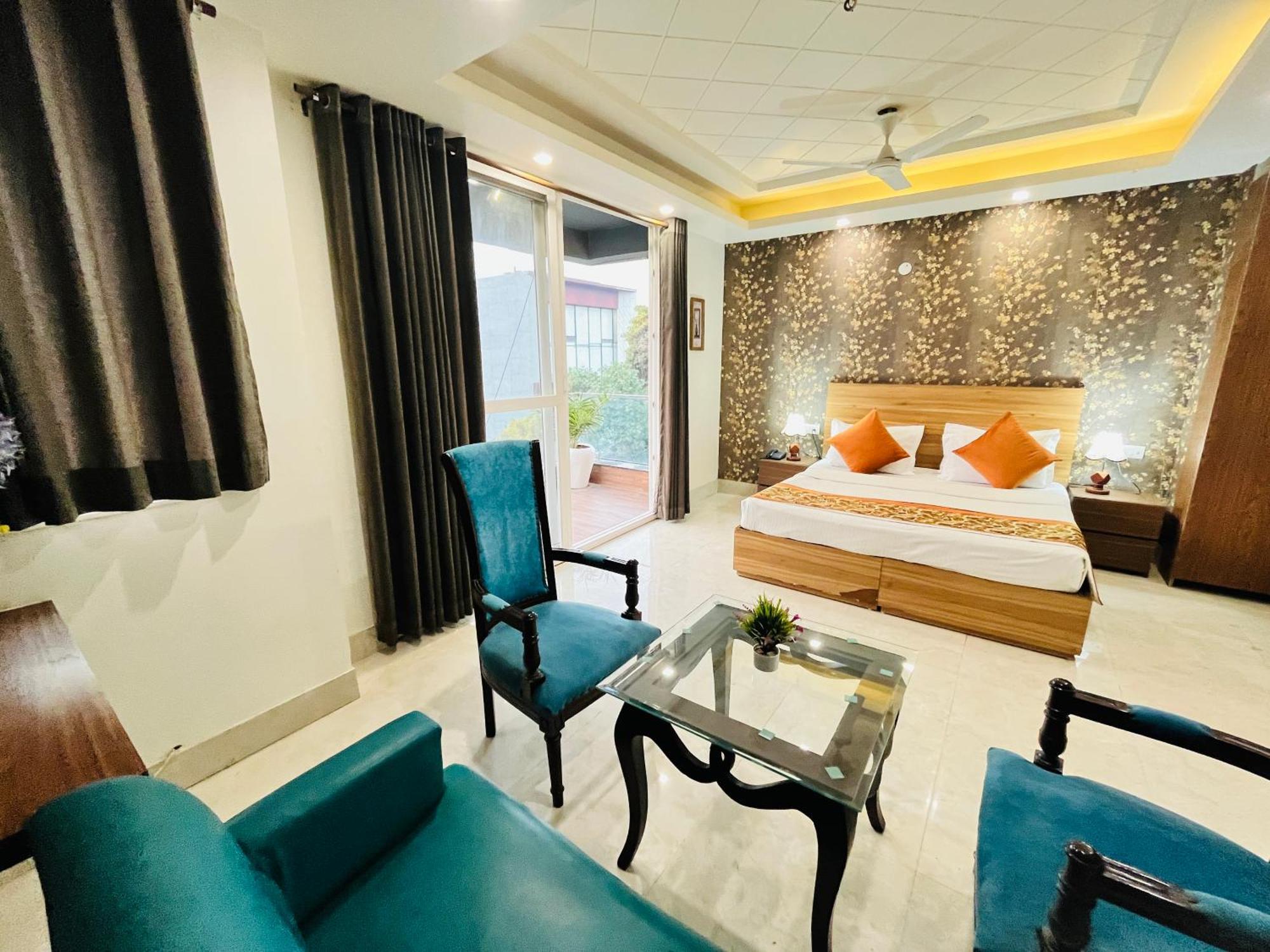 Dayal Regency, Shushant Lok Sector 29, Near Fortis Hospital Hotel 3*