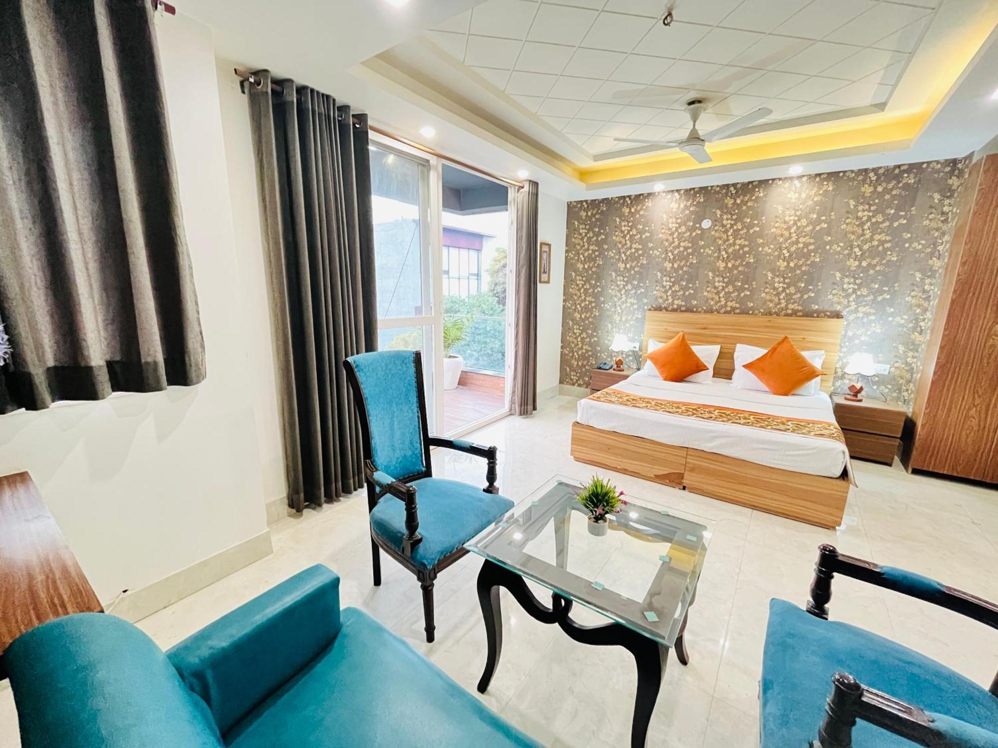 Dayal Regency, Shushant Lok Sector 29, Near Fortis Hospital Hotel 3*