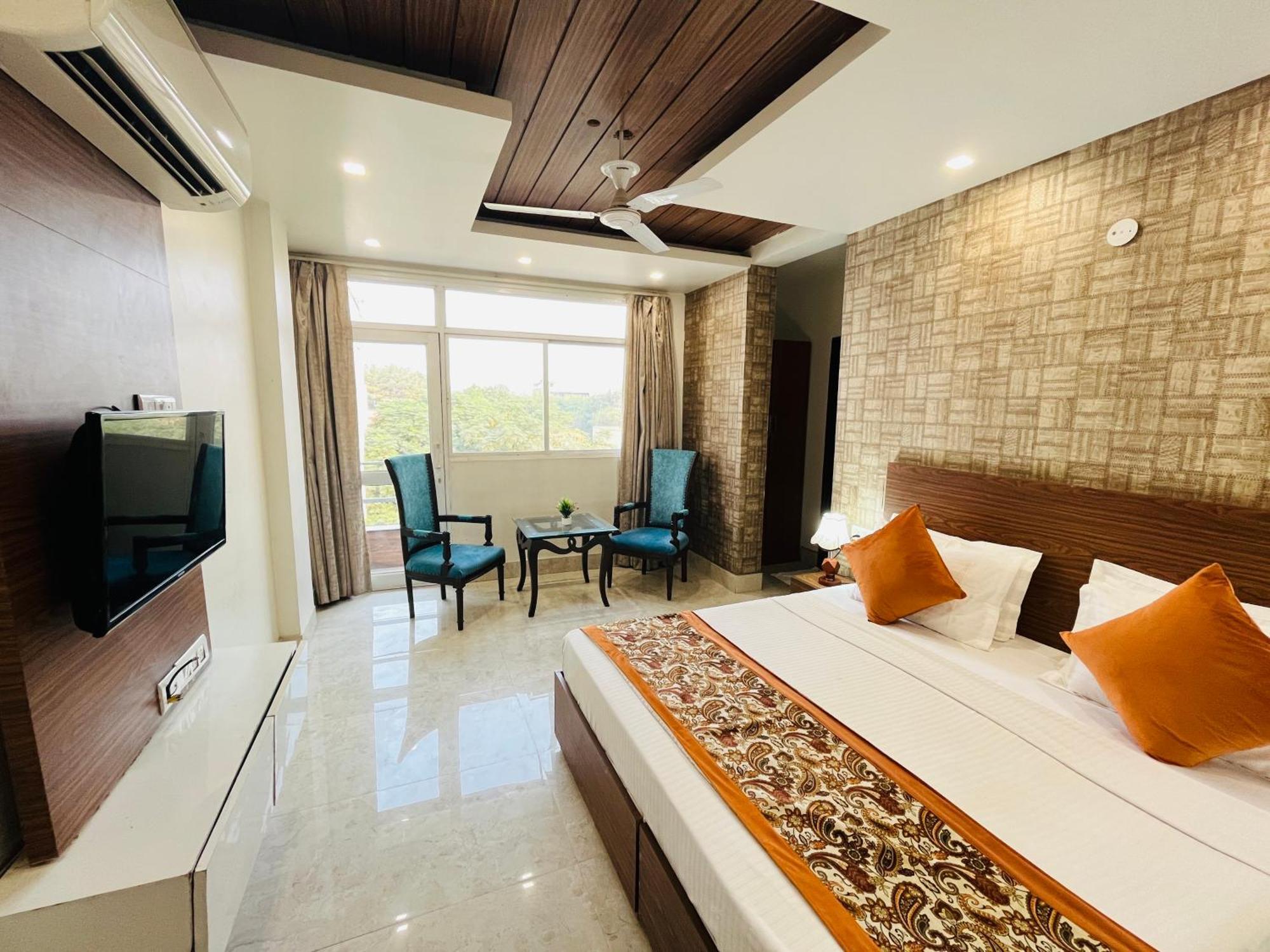 Dayal Regency, Shushant Lok Sector 29, Near Fortis Hospital Gurgaon