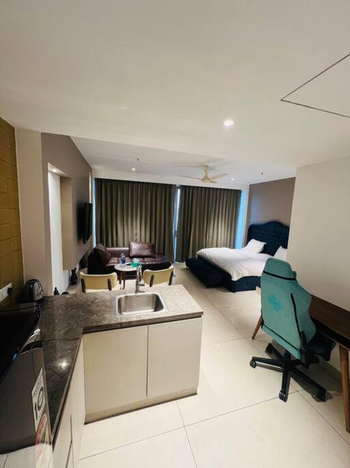 Luxury Key 10