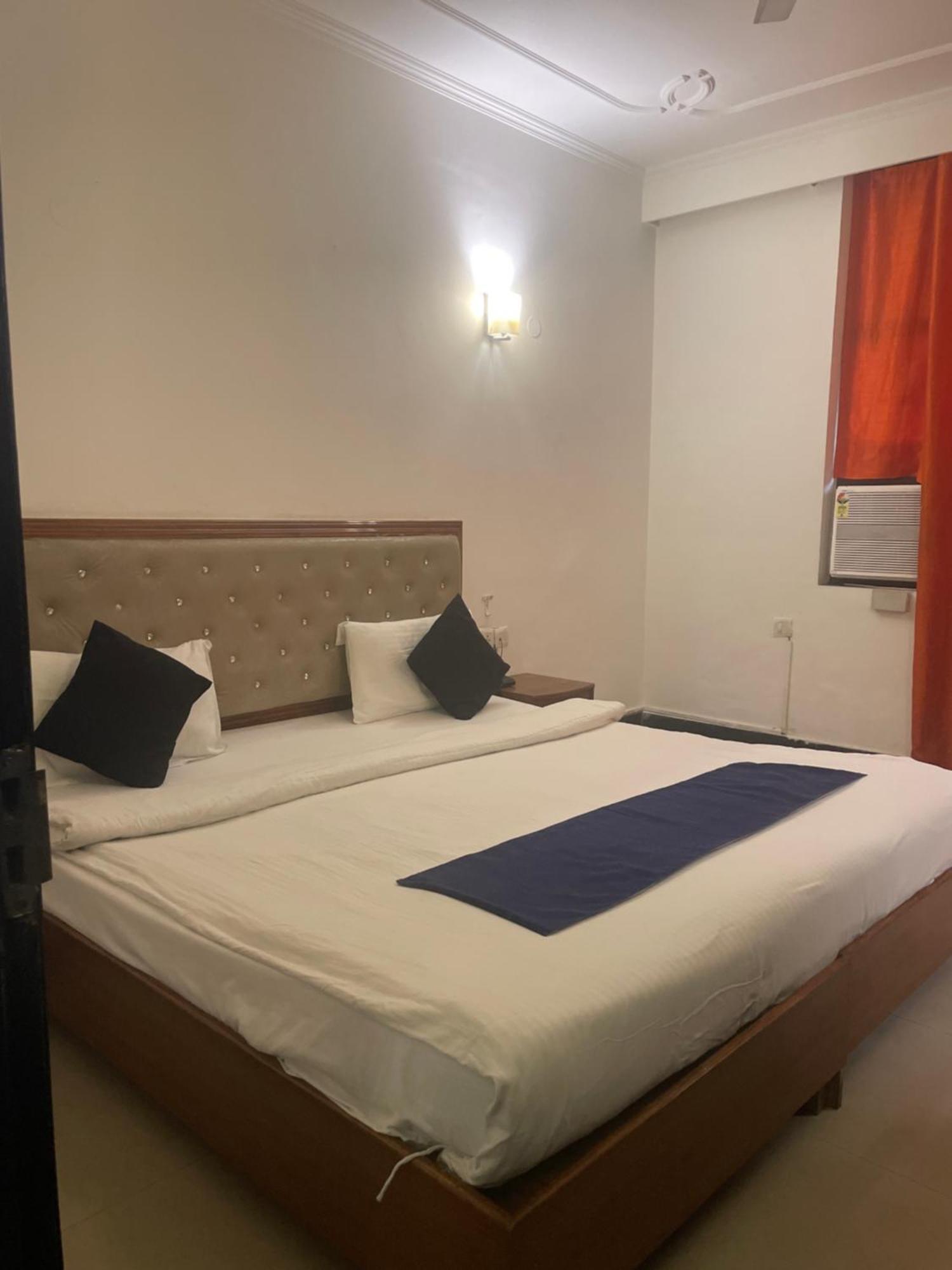 Jdm Residency Guest house Gurgaon