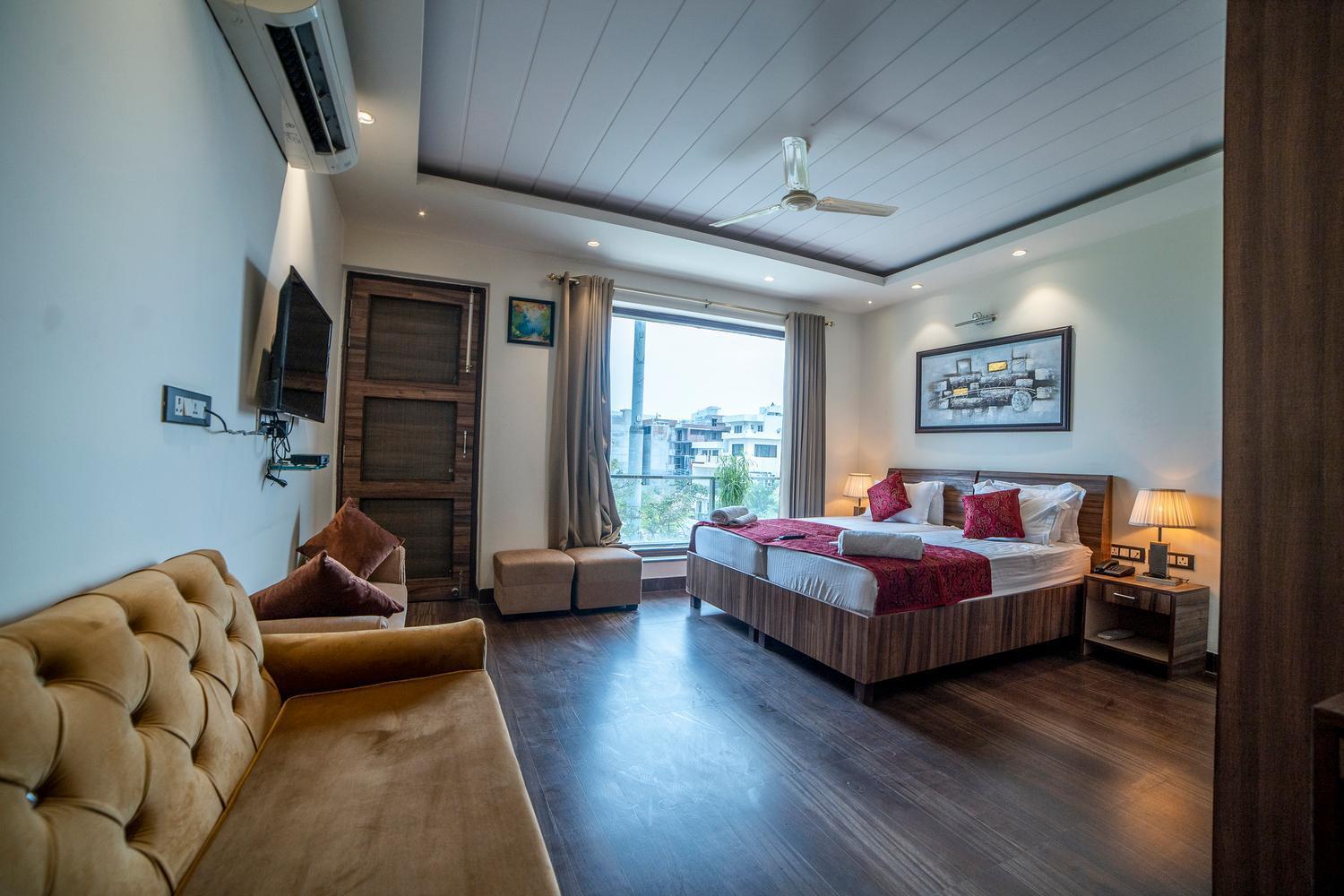 Gracia Golf Hotel Gurgaon