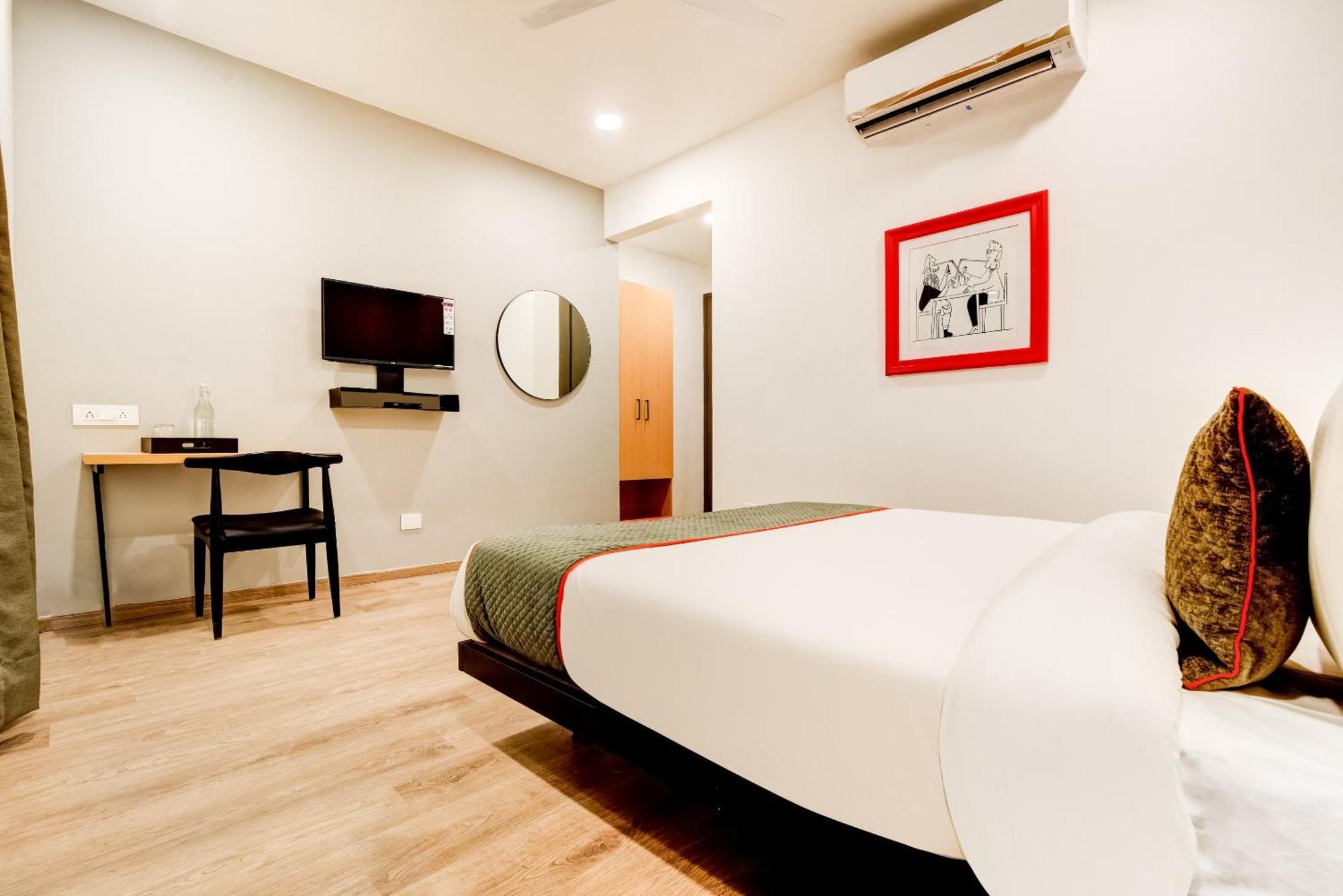 Hotel Townhouse 282 Golf Course Road Near Appu Ghar