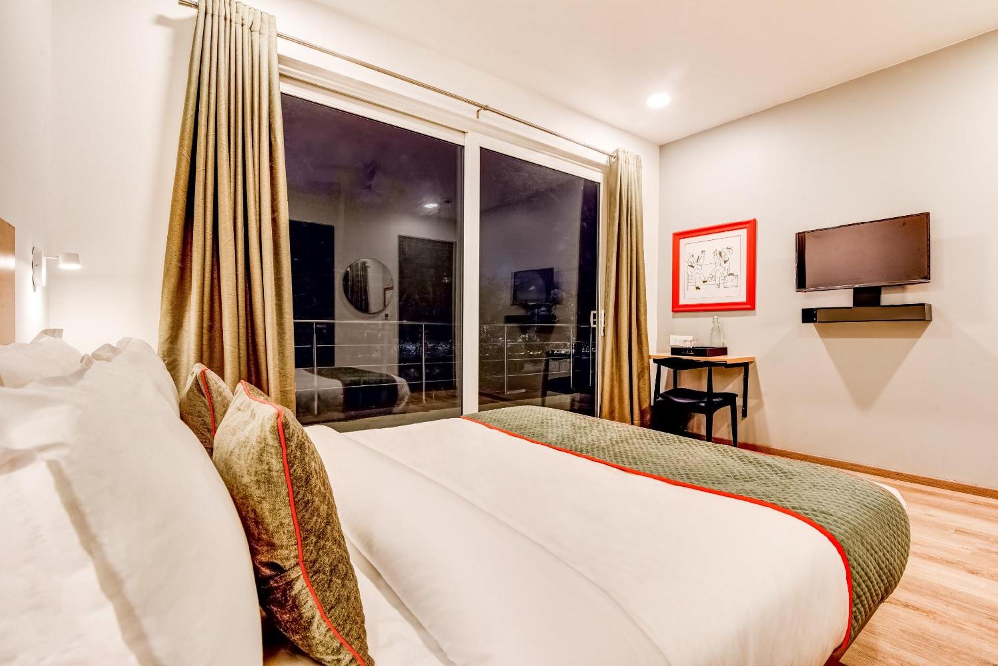 Hotel Townhouse 282 Golf Course Road Near Appu Ghar 4*