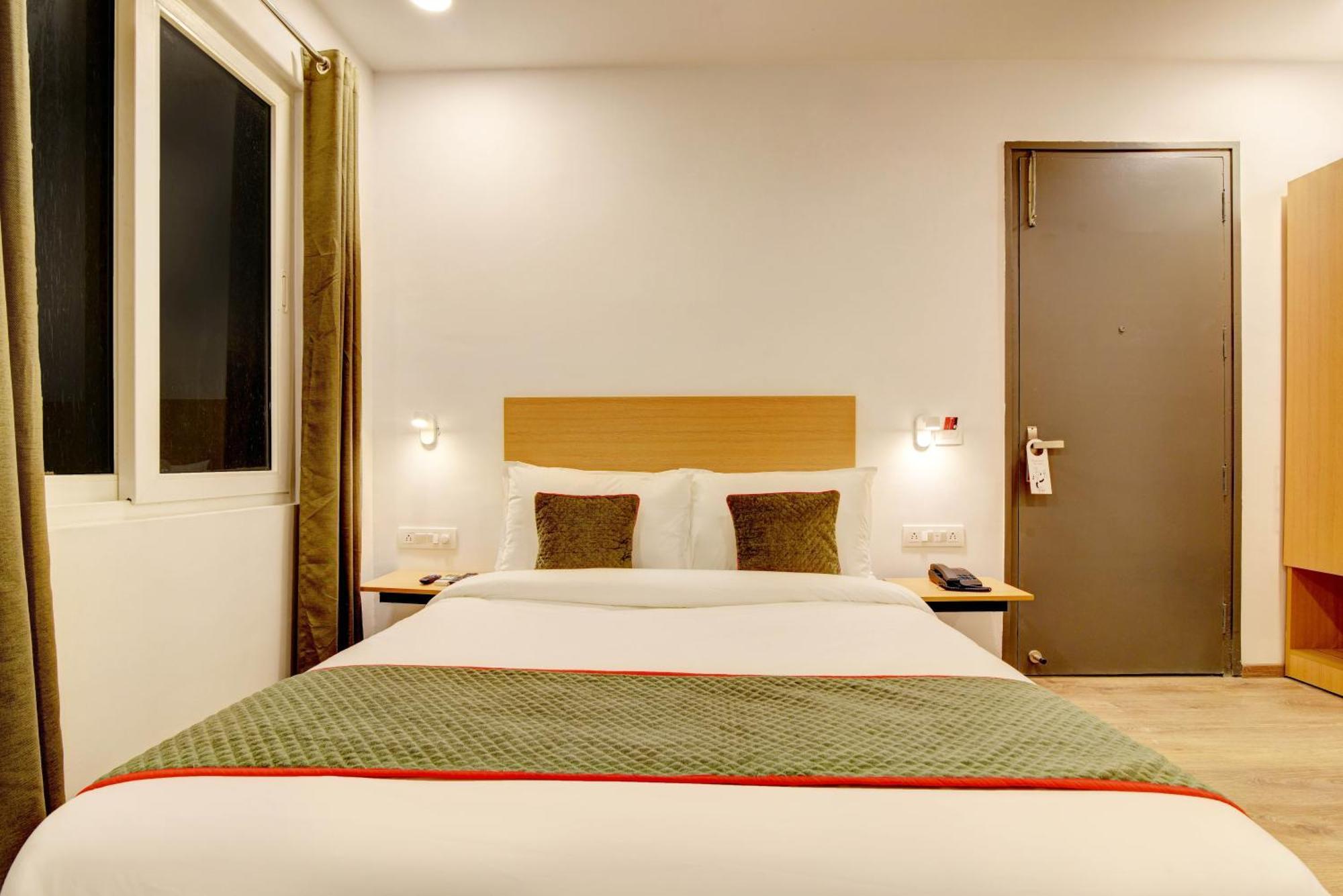 Townhouse 282 Golf Course Road Near Appu Ghar Hotel 4*
