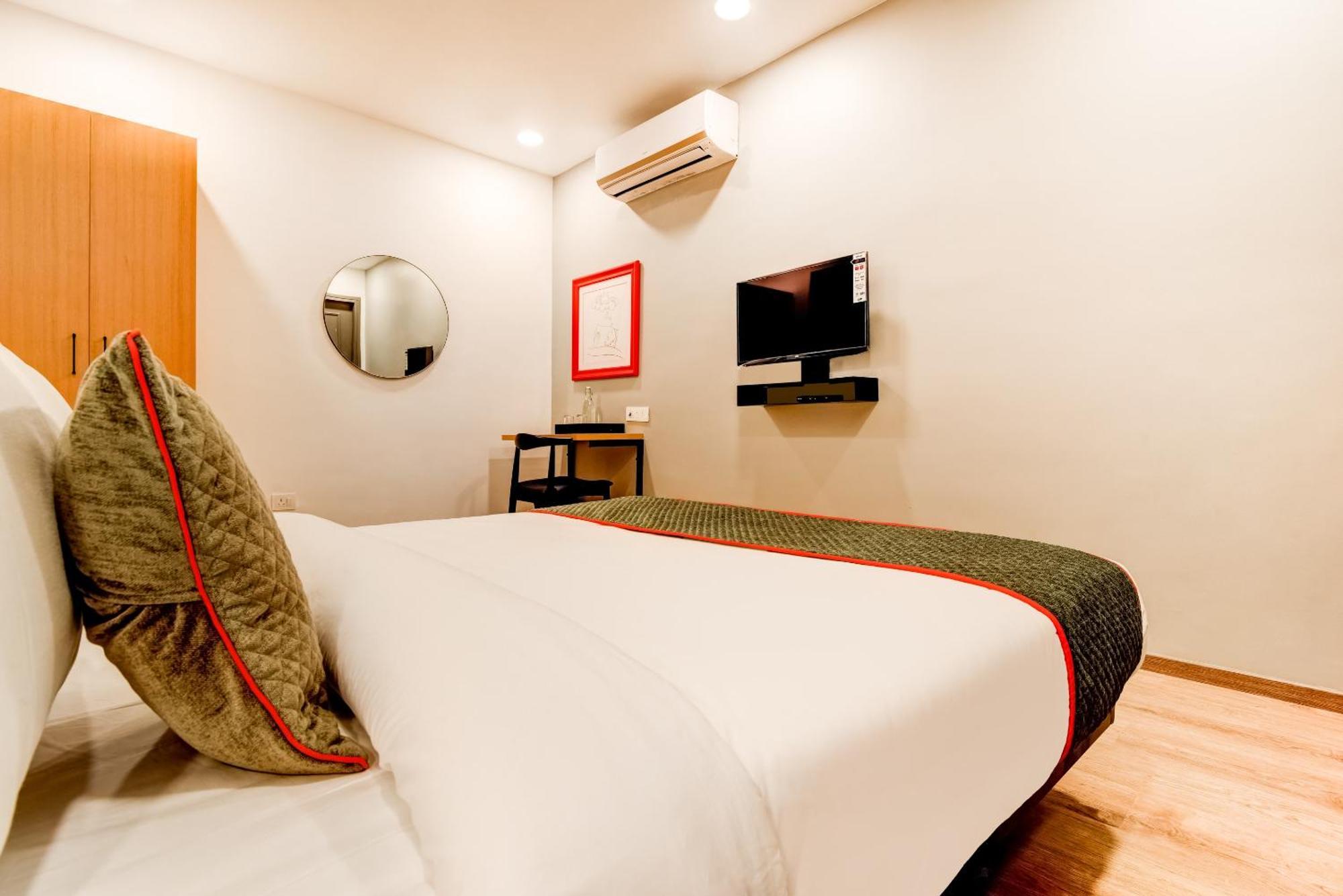 Hotel Townhouse 282 Golf Course Road Near Appu Ghar