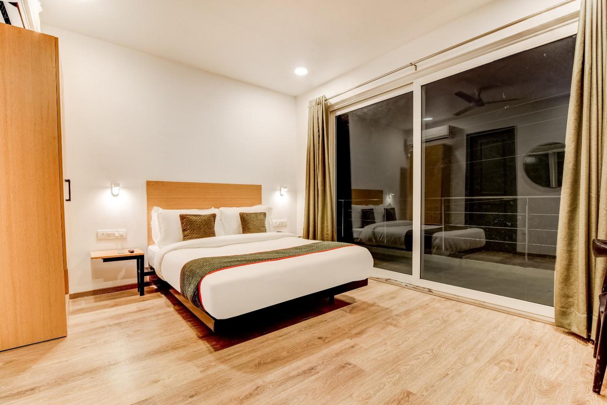 Townhouse 282 Golf Course Road Near Appu Ghar 4* Gurgaon