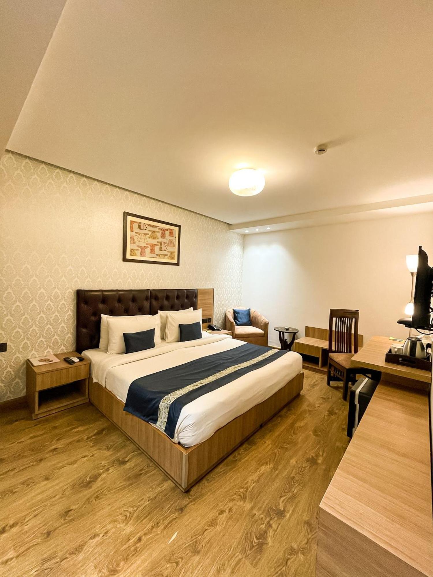 91 Huda Centre