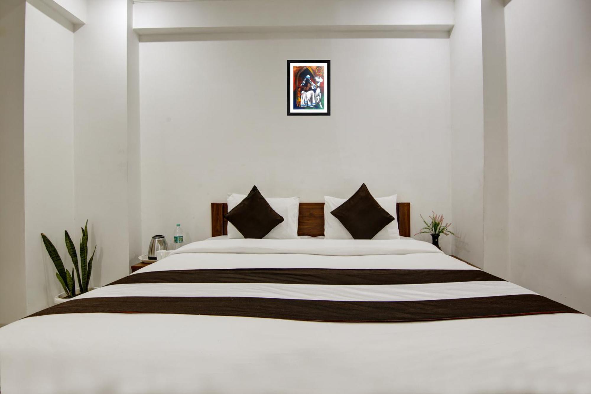 Niketan Medanta Service - A Boutique * Gurgaon