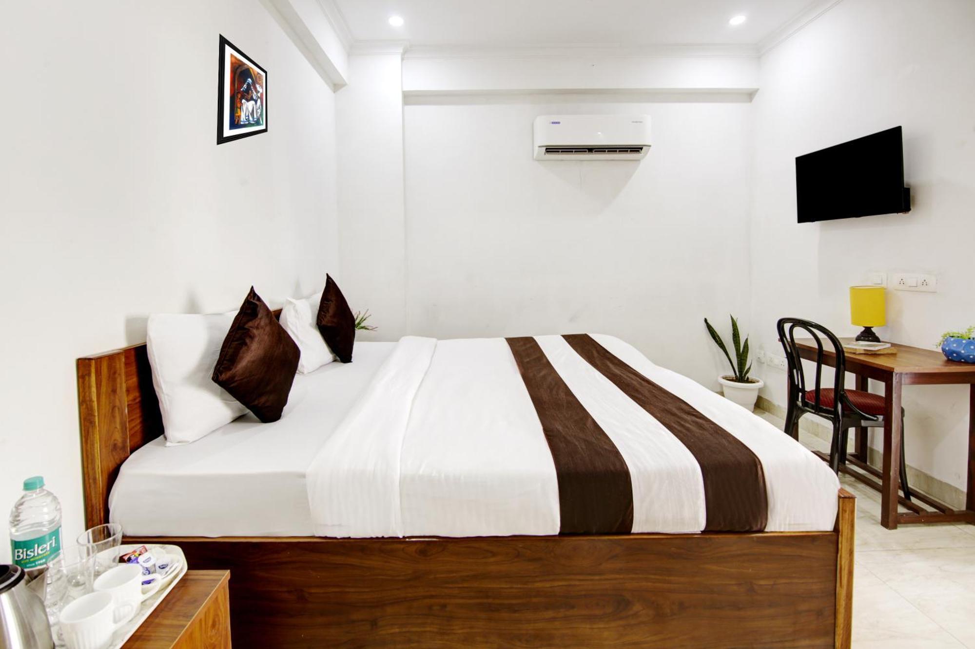 Bed & Breakfast Niketan Medanta Service - A Boutique