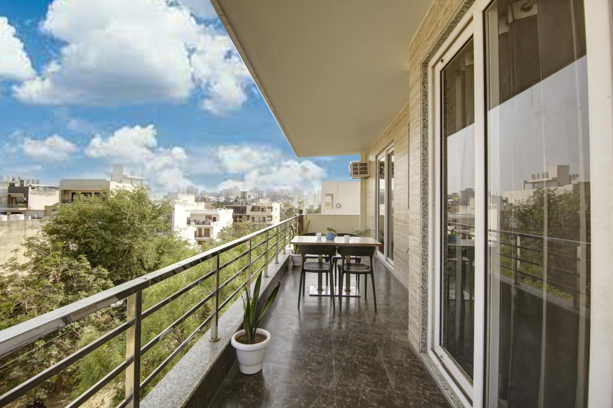 Bed & Breakfast Niketan Medanta Service - A Boutique *