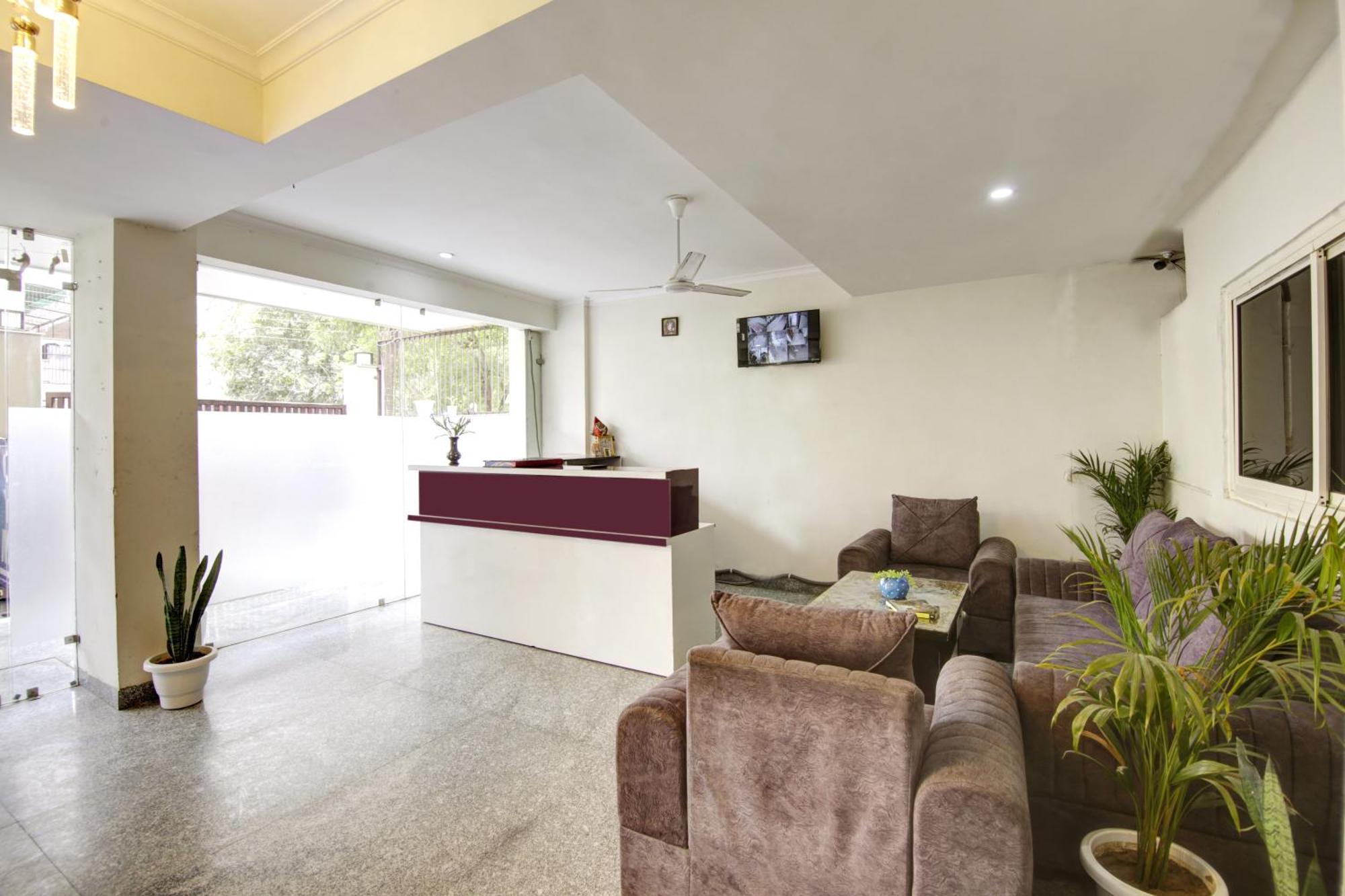 Niketan Medanta Service - A Boutique