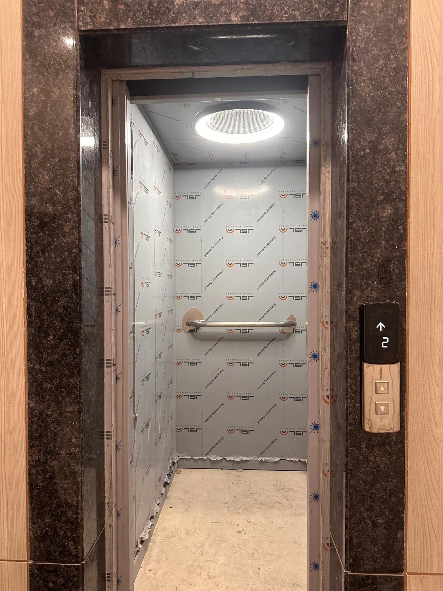 The Lodgers 2 Bhk Serviced Near Artemis Hospital Sector 57 - Nearest Metro Station Sector 54 Chowk Aparthotel