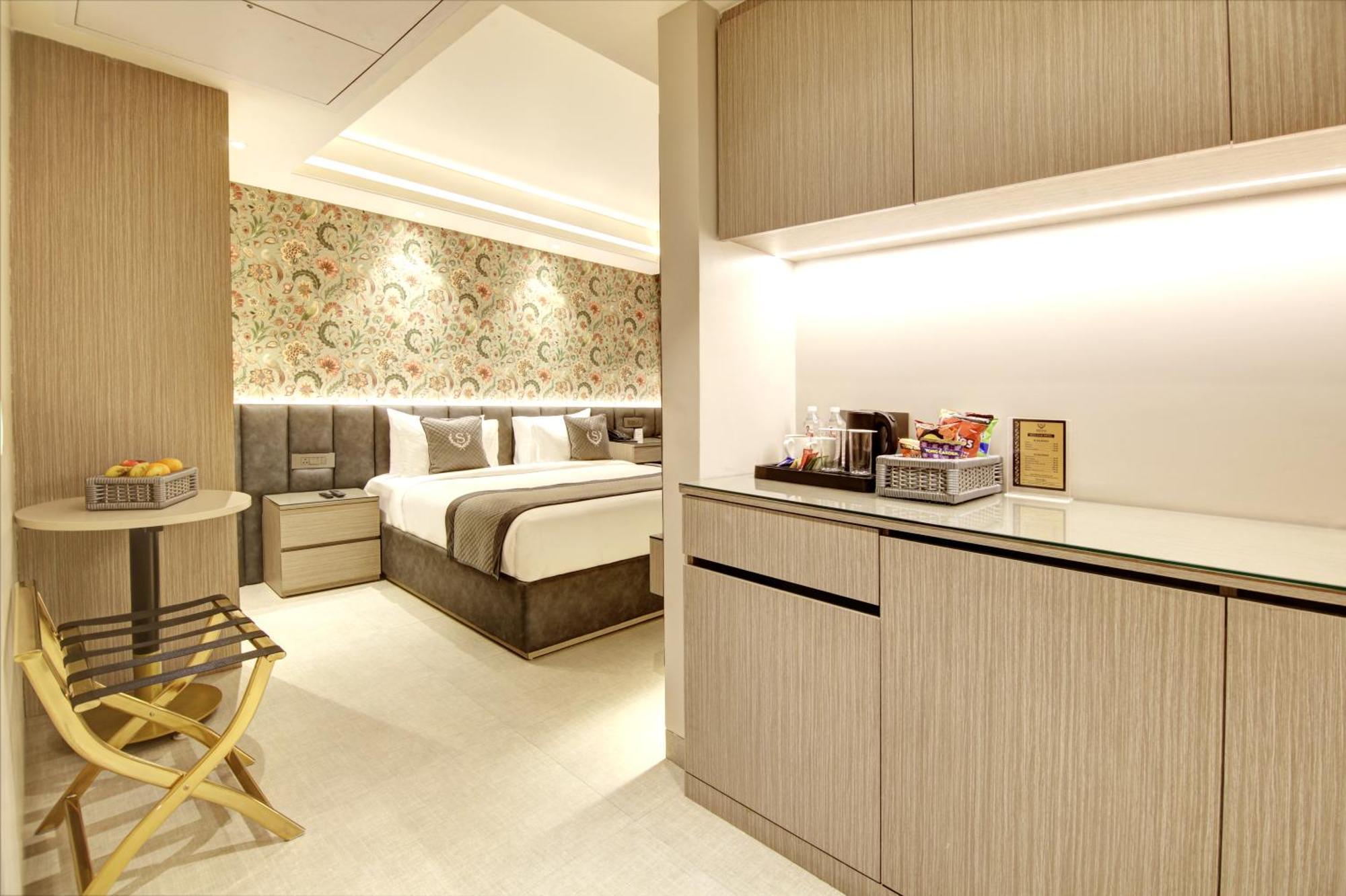 Stepstones And Inn-dlf Phase 3 4*
