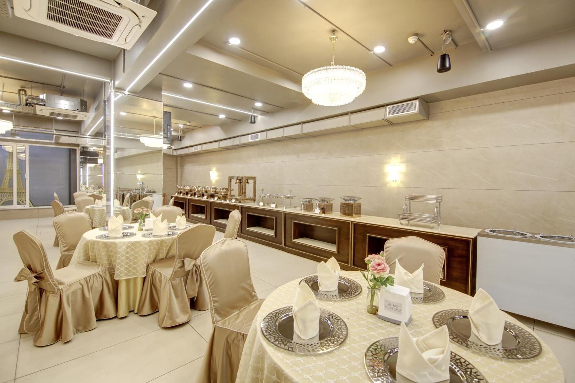 Stepstones And Inn-dlf Phase 3 Hotel