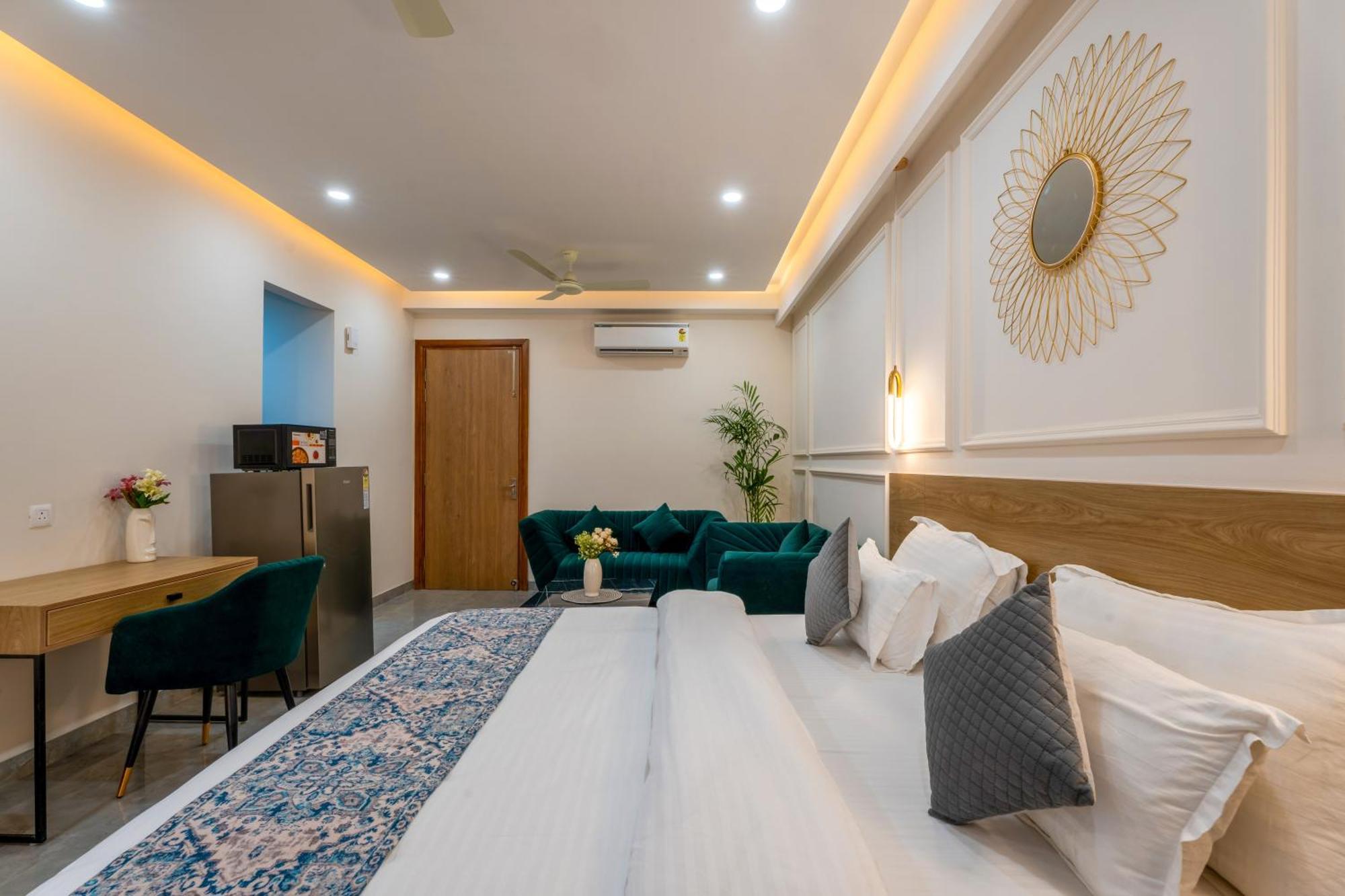 Elegent On Golf Course Road @ Sterling * Gurgaon