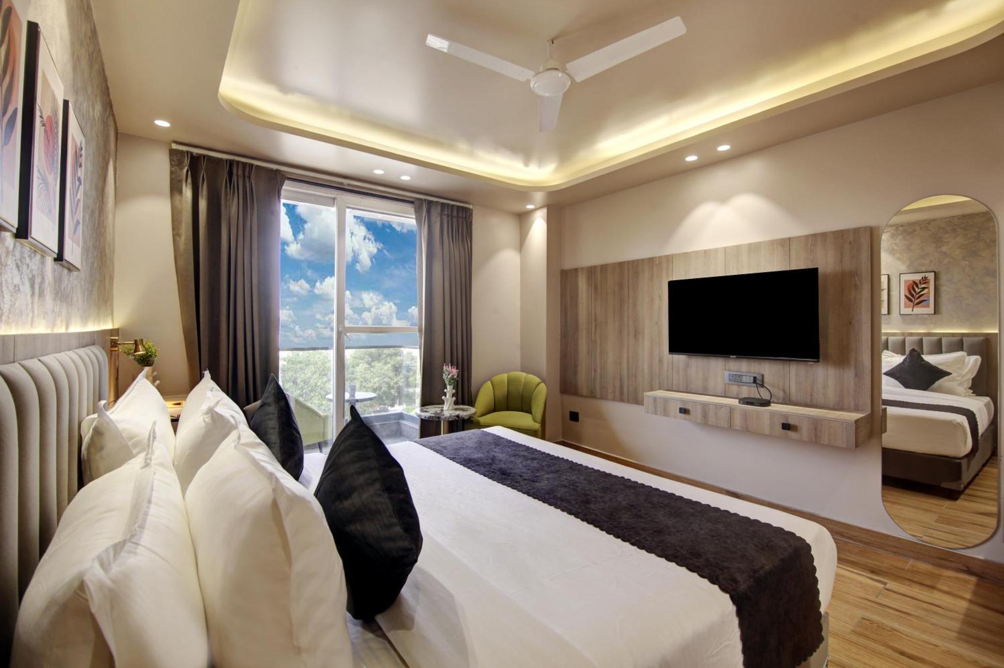 Hotel Saltstayz Premier - Near Golf Course Road & Sector 57 Gurgaon
