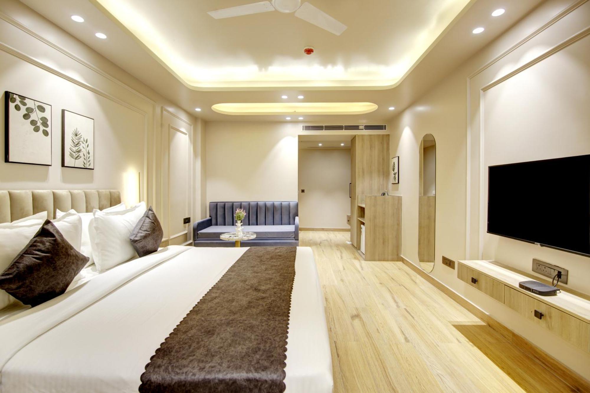 Hotel Saltstayz Premier - Near Golf Course Road & Sector 57 Gurgaon
