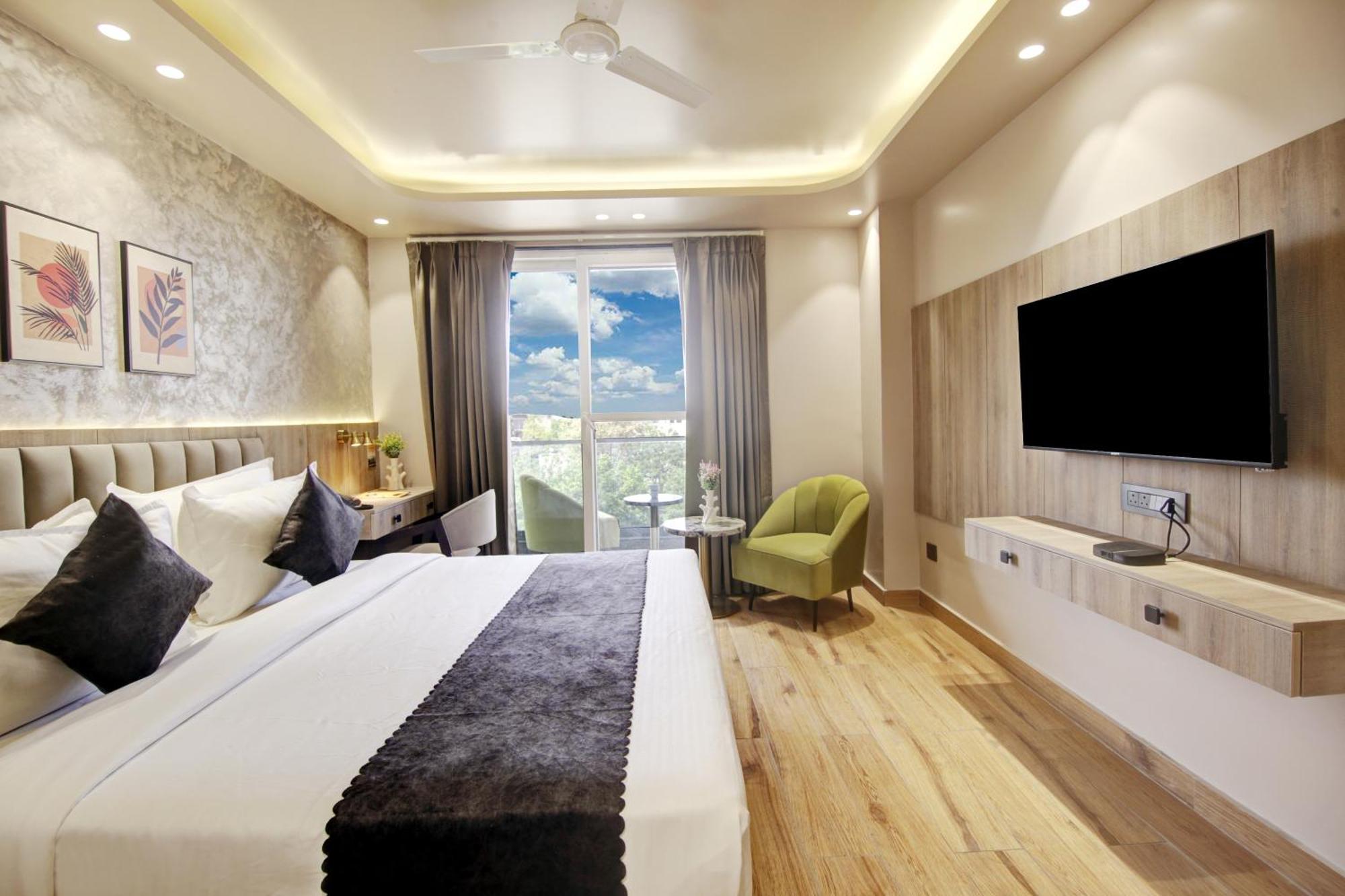 Hotel Saltstayz Premier - Near Golf Course Road & Sector 57 Gurgaon