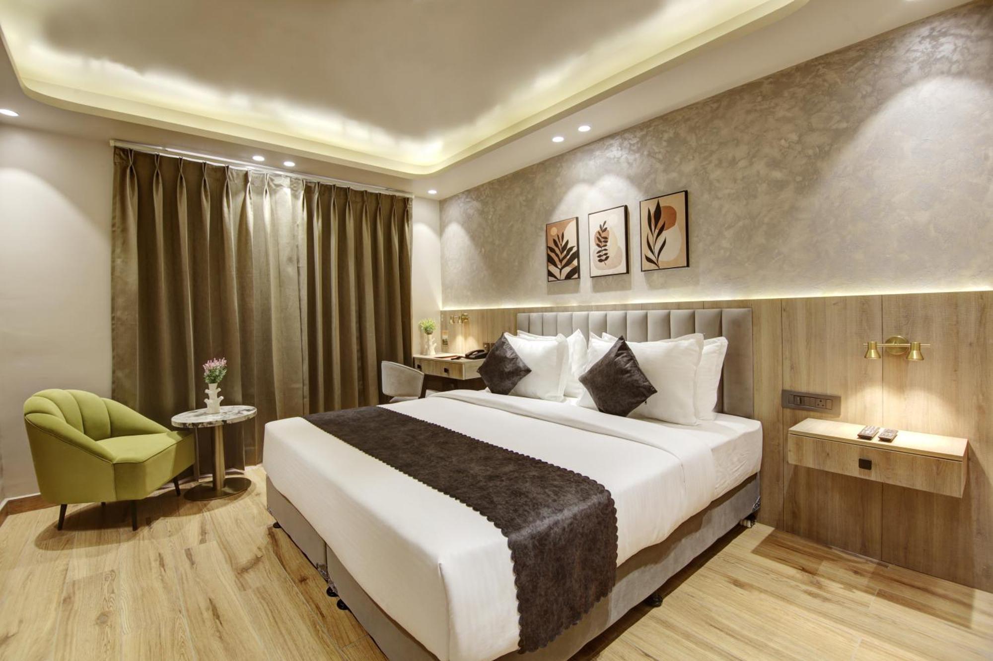 Saltstayz Premier - Near Golf Course Road & Sector 57 Gurgaon