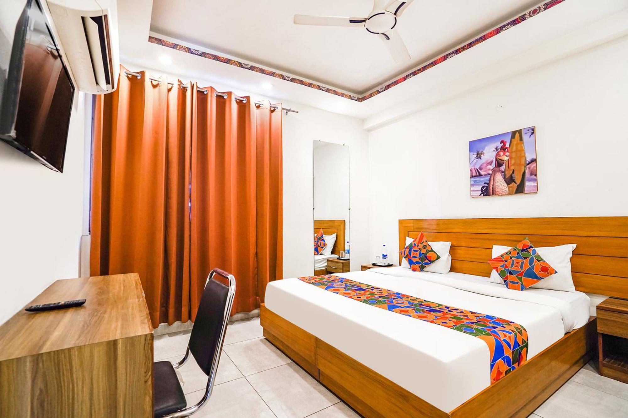 Hotel Fabhotel Emoji 3*