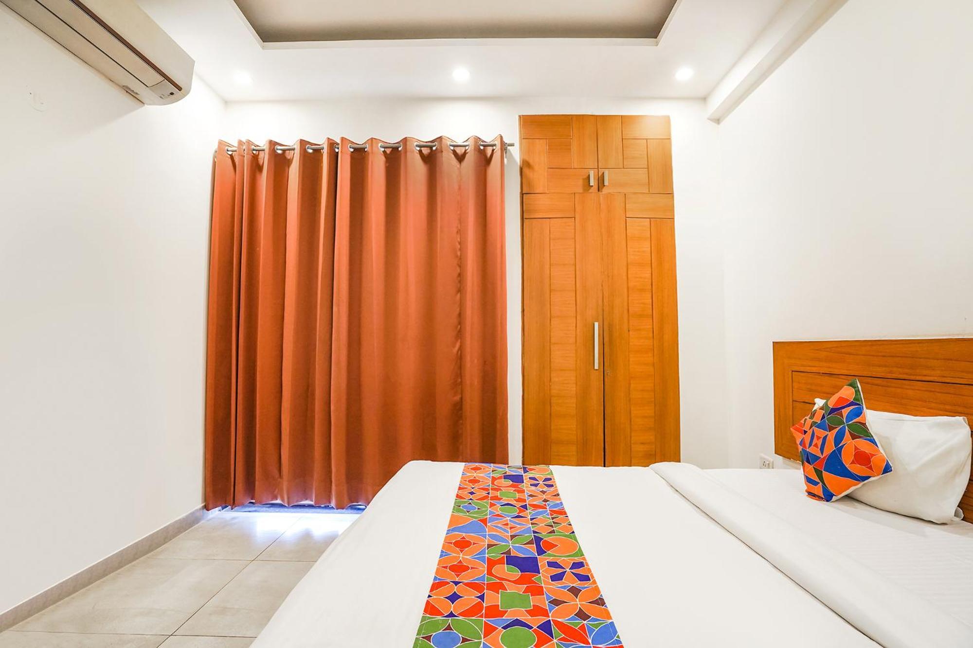 Fabhotel Emoji 3*