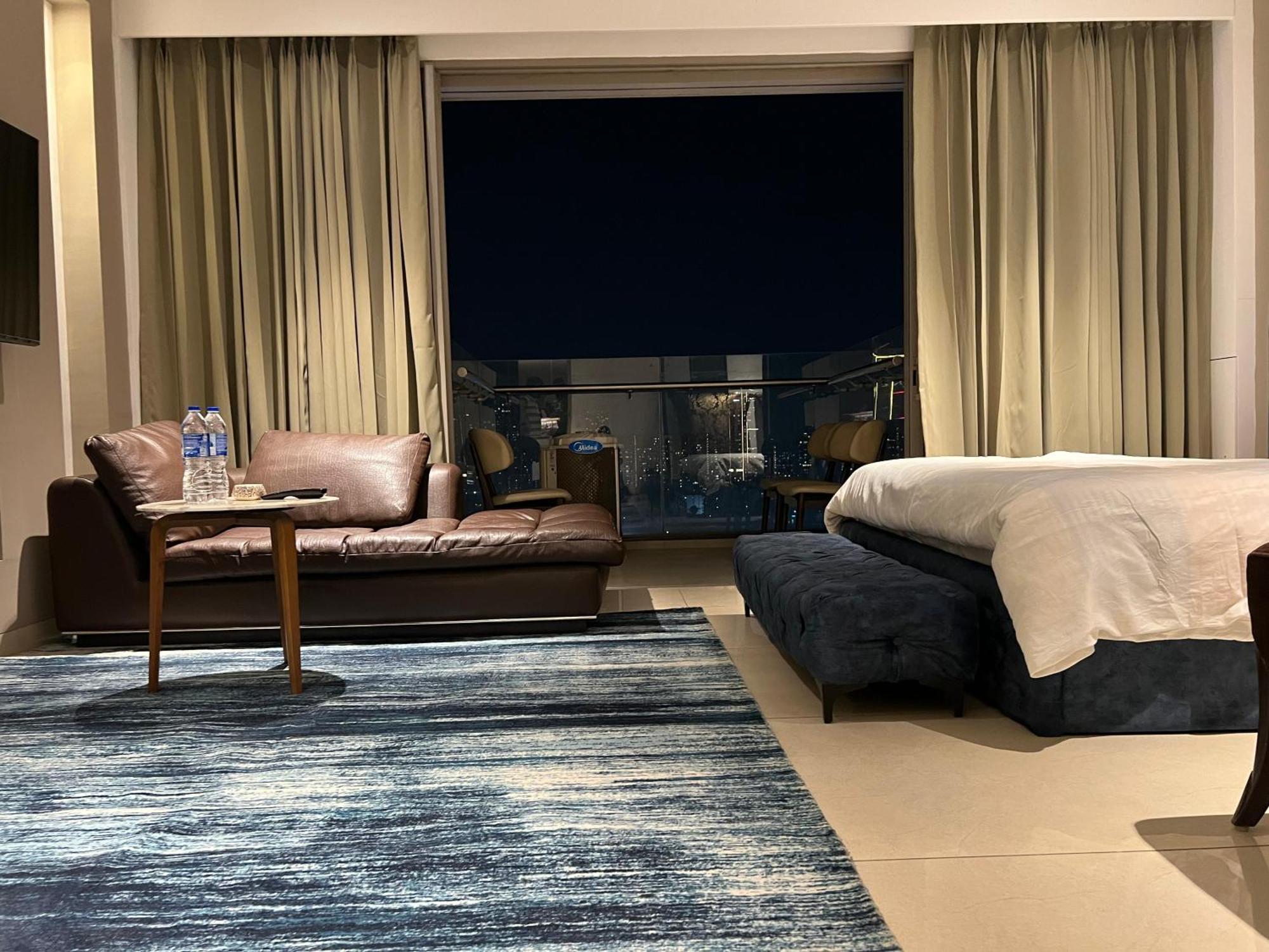 Apartment Luxury Key 10 *