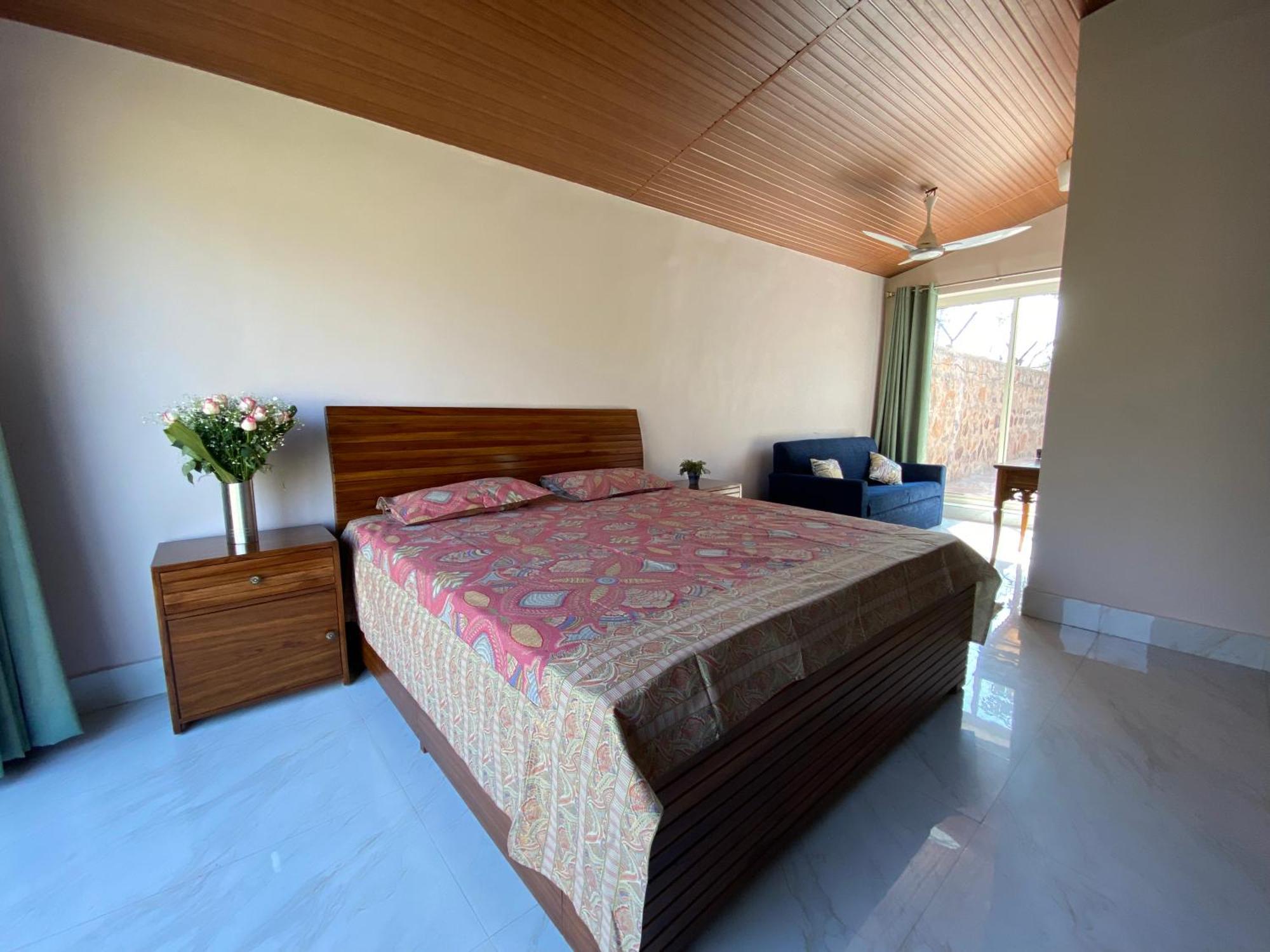 Orchard At Sarai - Private Cottage, Large Lawn, & Pet Friendly Gurgaon