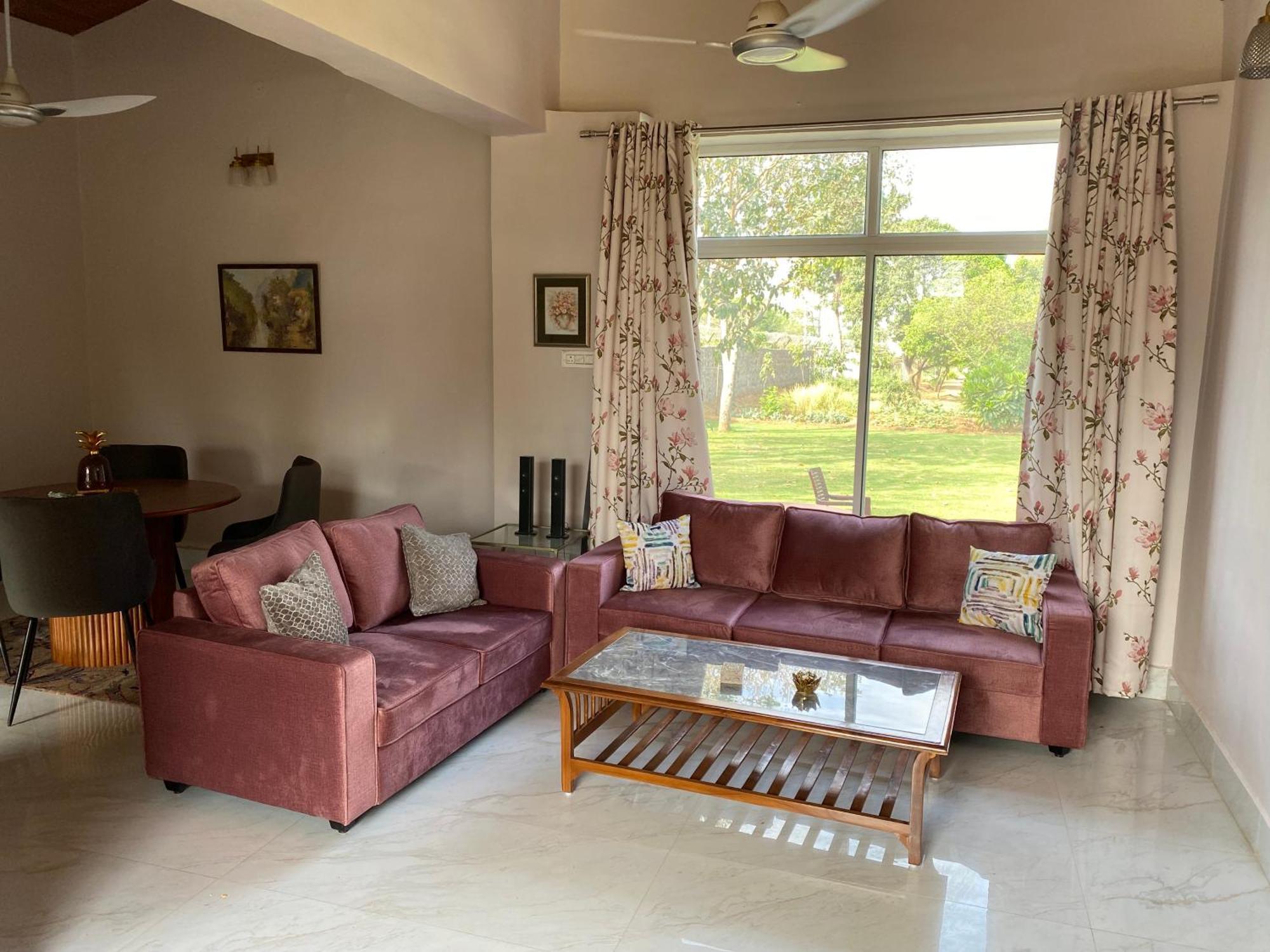 Holiday home Orchard At Sarai - Private Cottage, Large Lawn, & Pet Friendly *