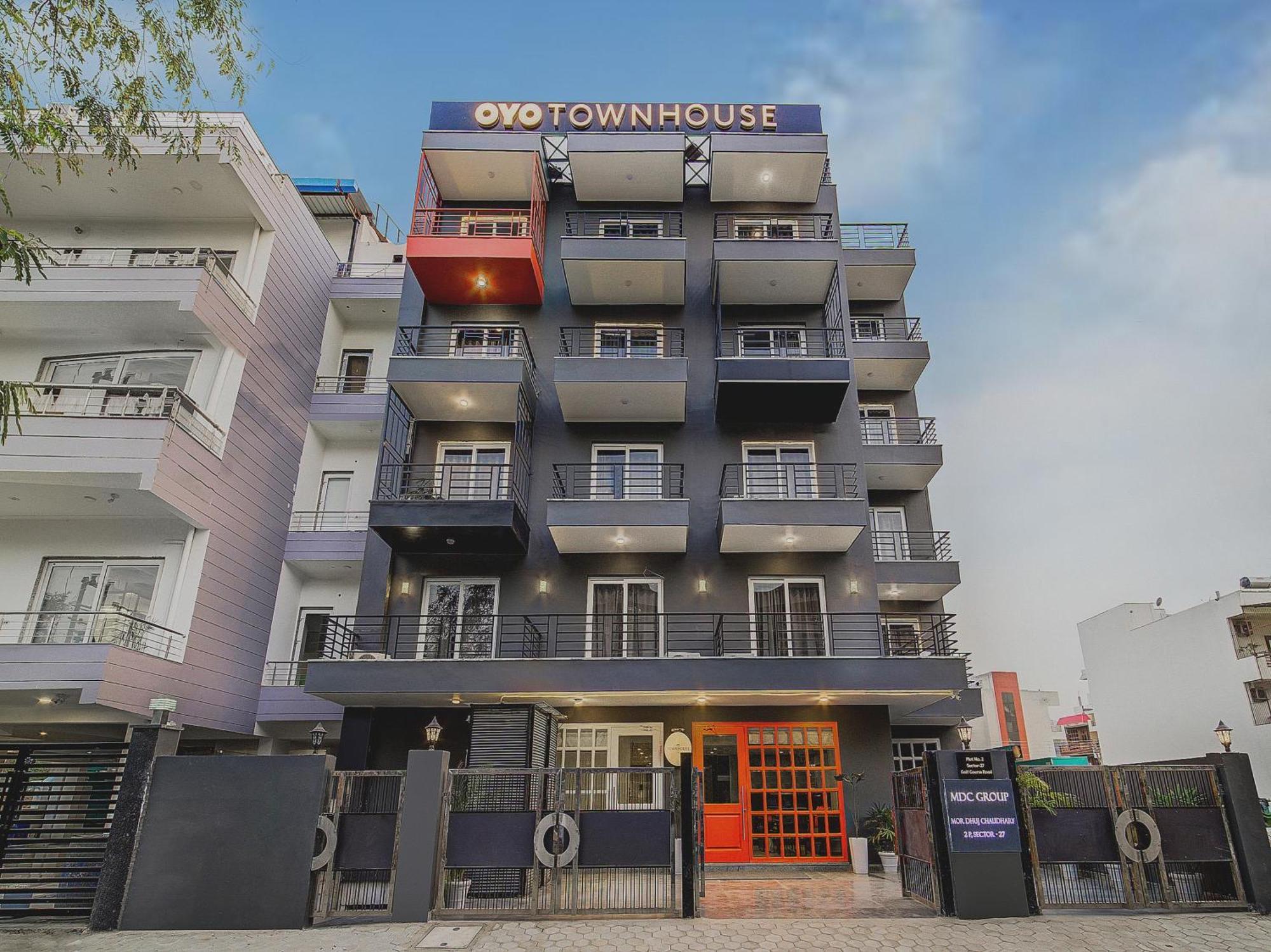 Townhouse Golf Course Road Gurgaon