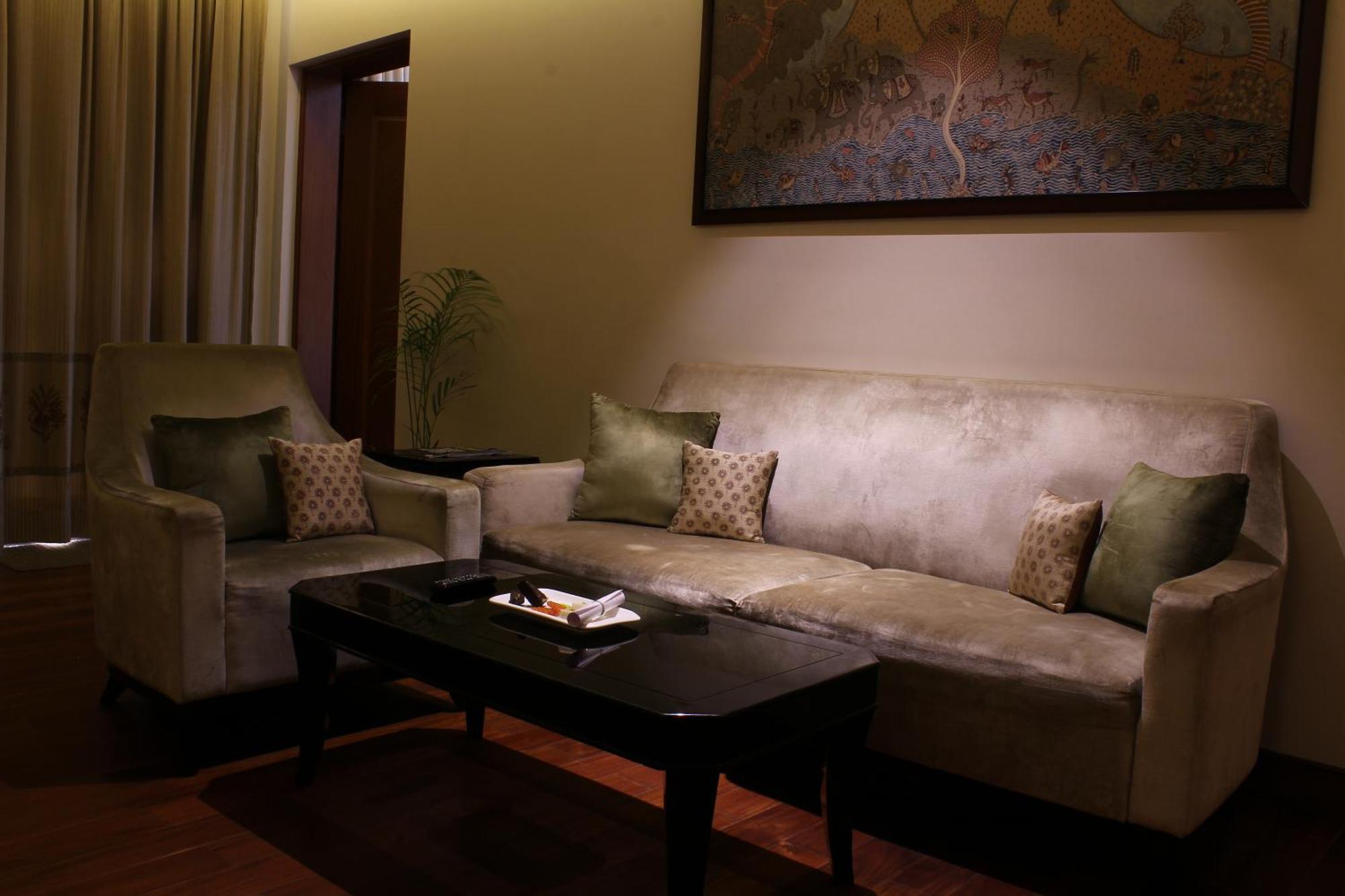 Taj Damdama & Spa, Gurugram 5*