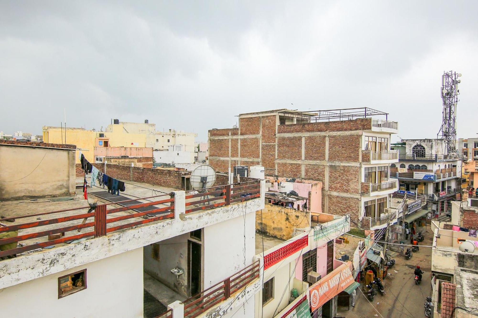 Sapna Hotel